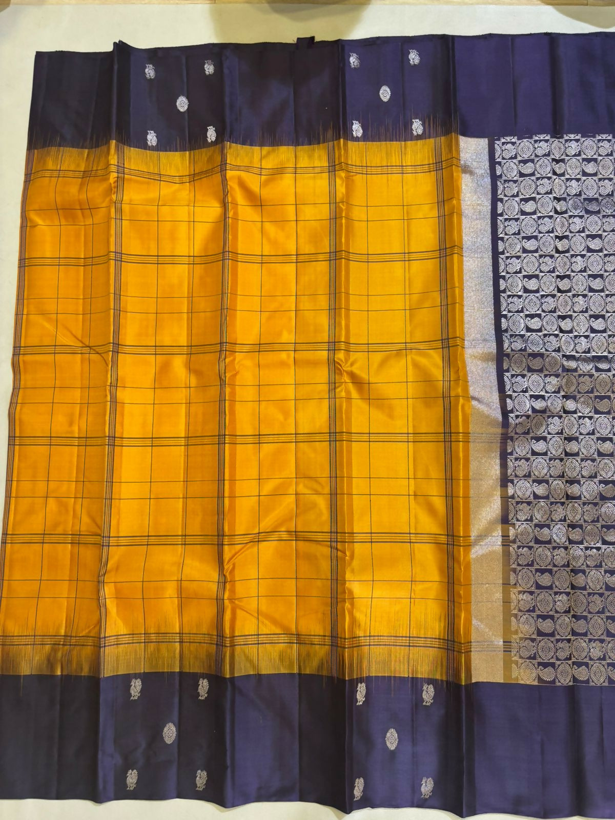 Mouna handloom softsilk saree - Pure silk saree