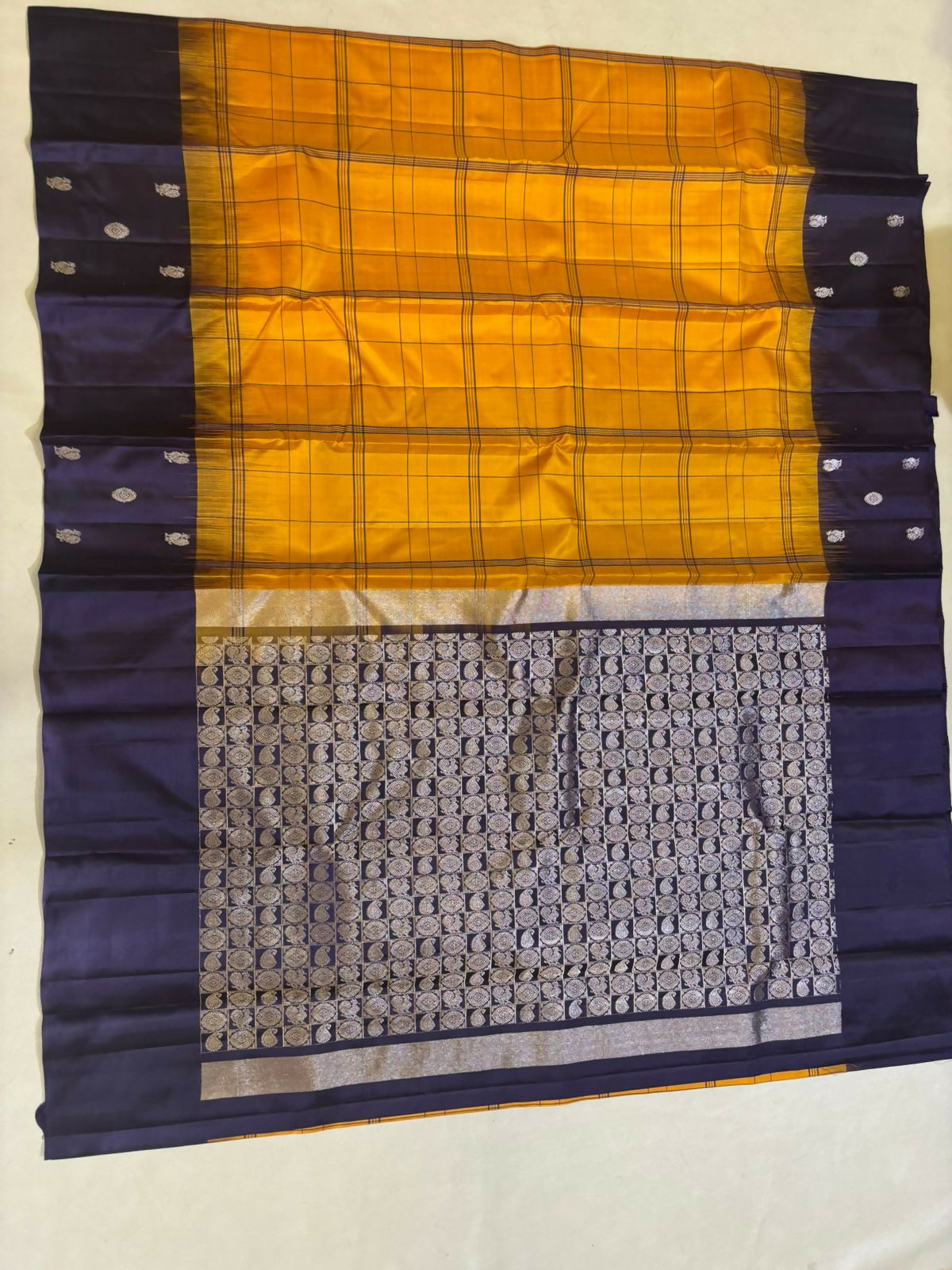 Mouna handloom softsilk saree - Pure silk saree