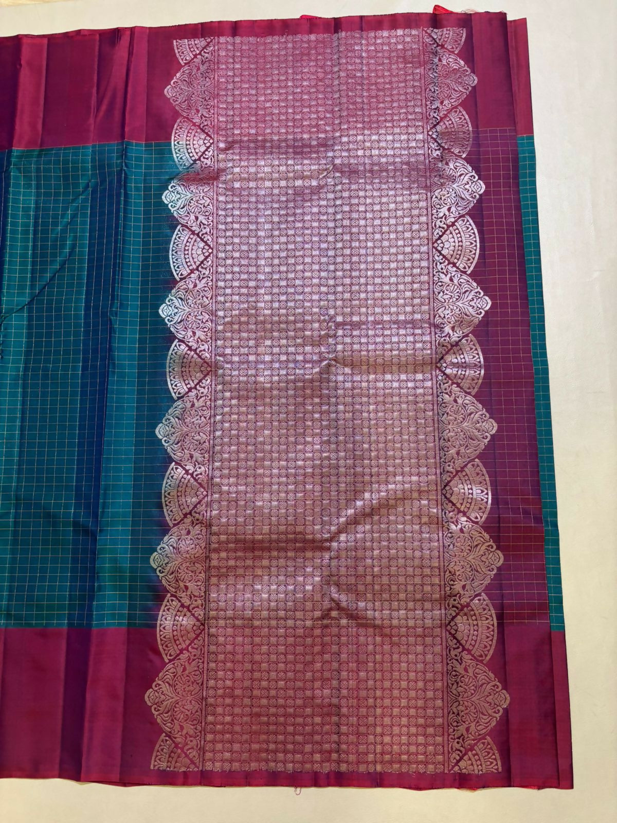 Elakki checked handloom softsilk saree - Pure silk saree