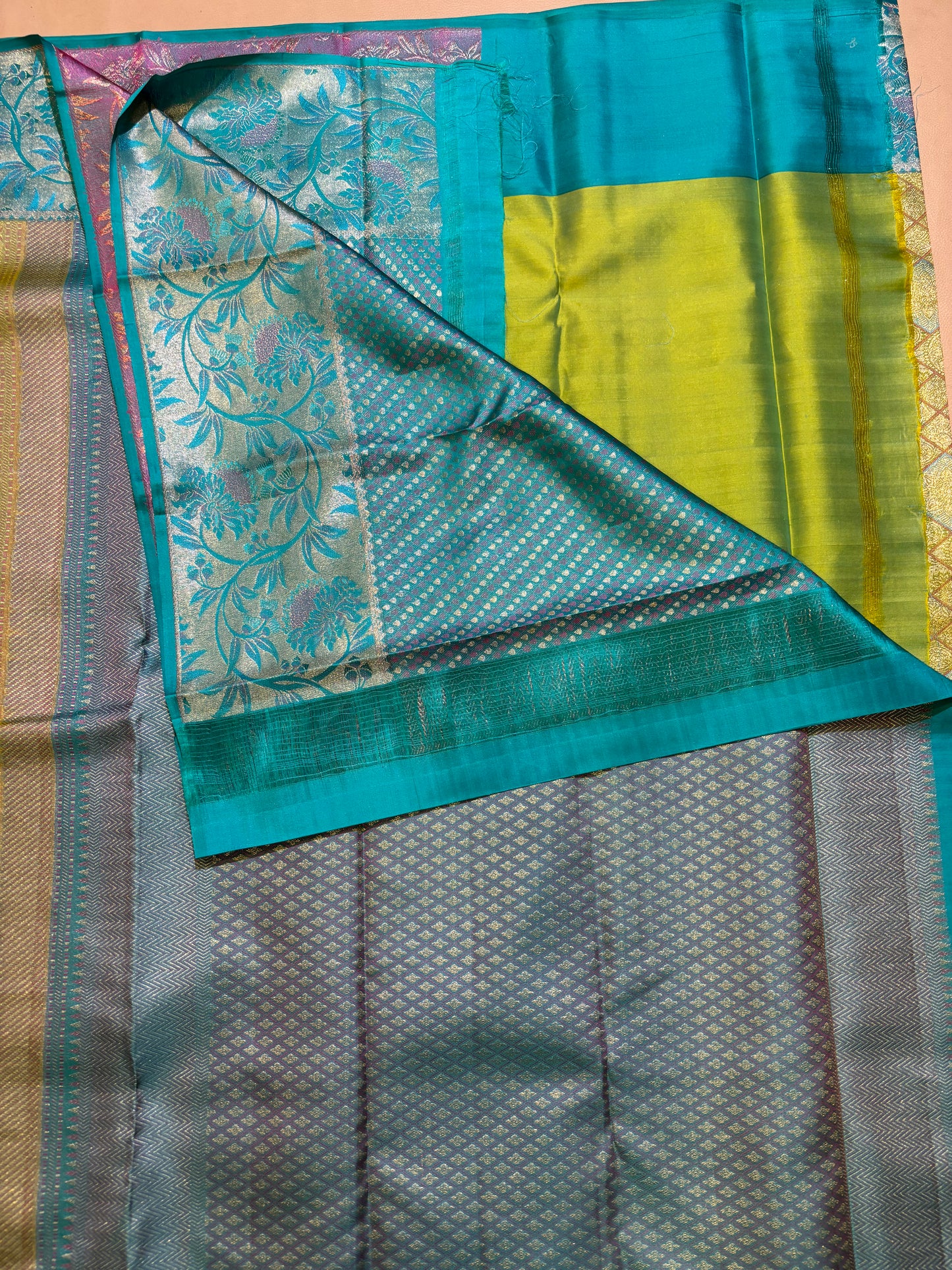 Ameya handloom Bridal silk saree - Pure silk saree