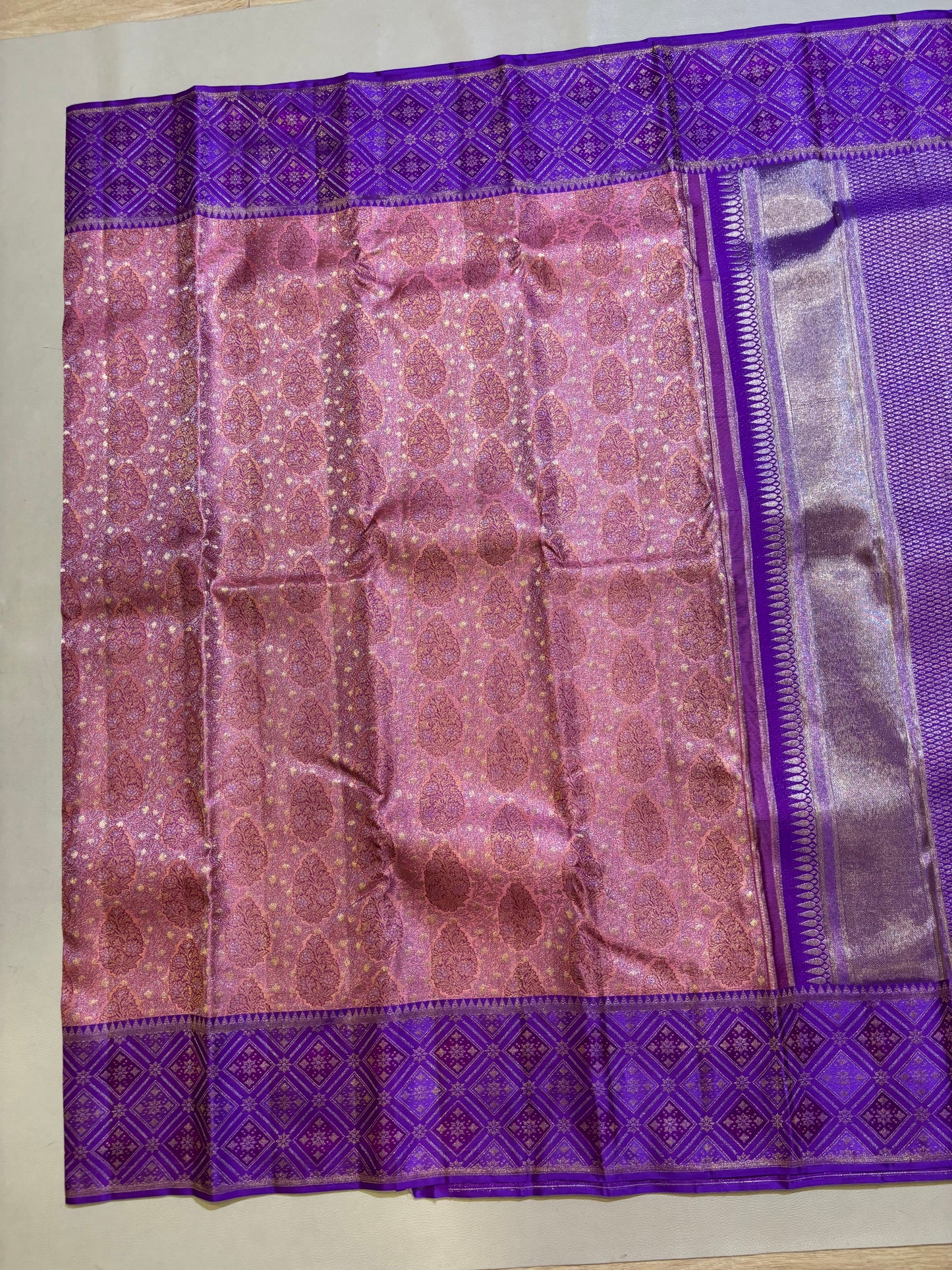 Arunam bridal Kanchipuram silk saree - Pure silk bridal saree