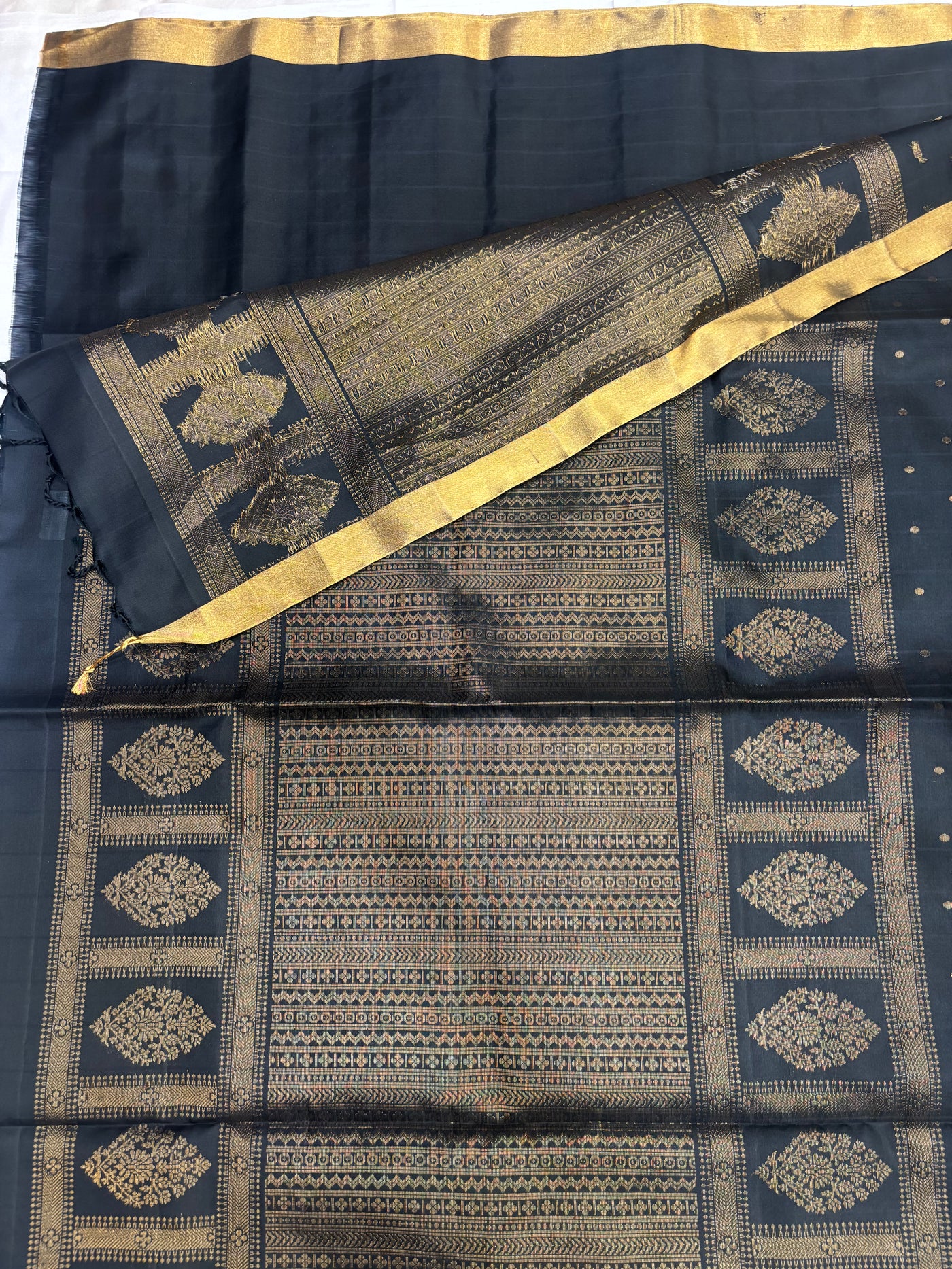 Karmugi handloom softsilk saree - Pure silk saree