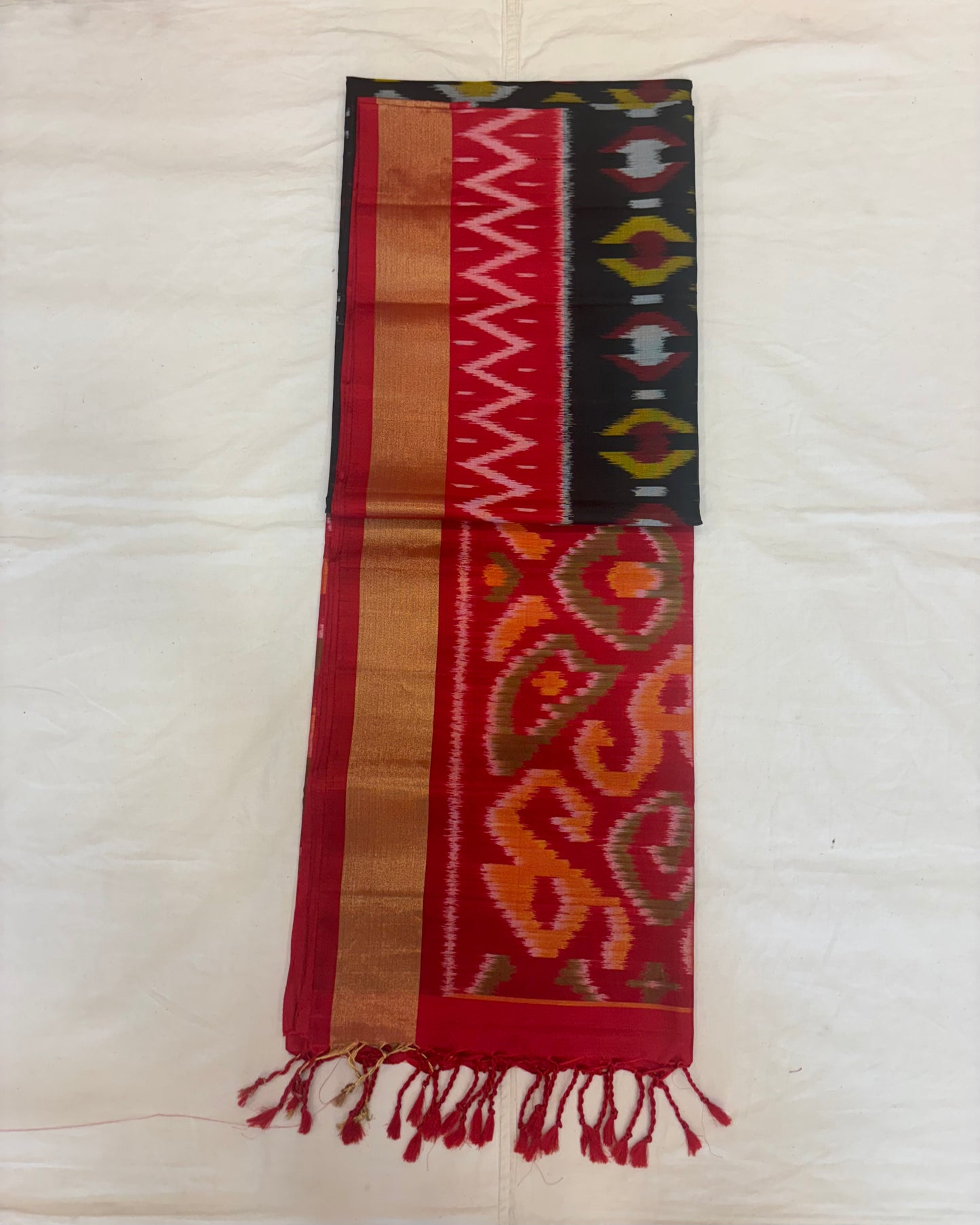 Navneetha handloom Pochampally softsilk saree - Pure silk saree