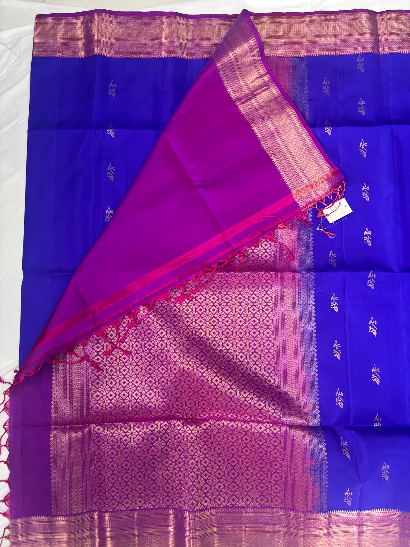 Thangamayil handloom softsilk saree - Pure silk saree