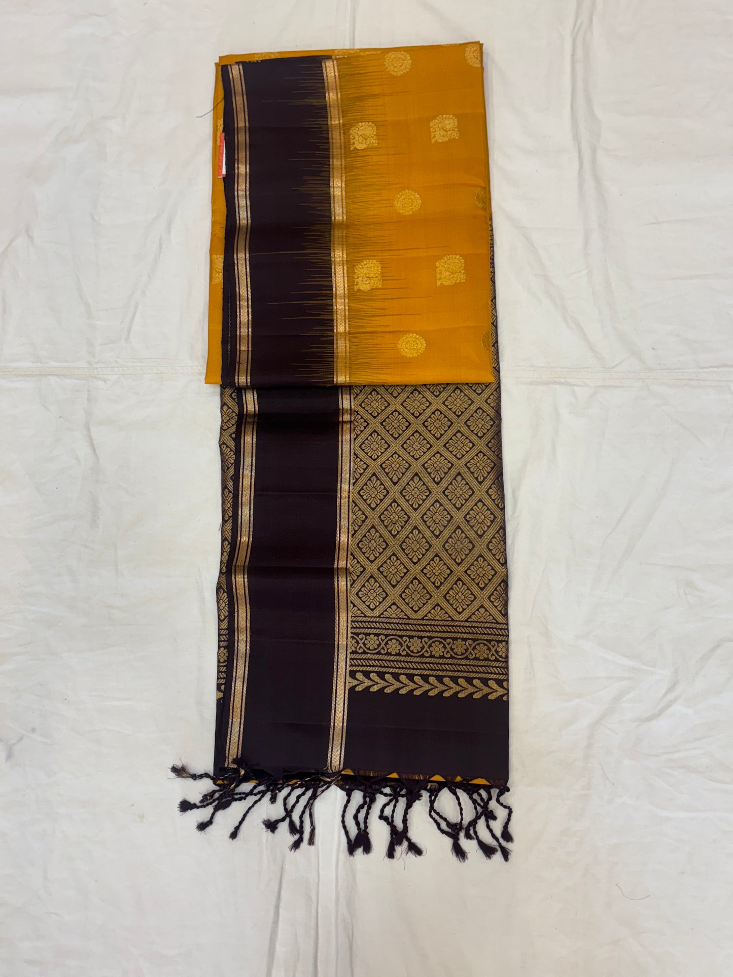 Malarvai handloom softsilk saree - Pure silk saree