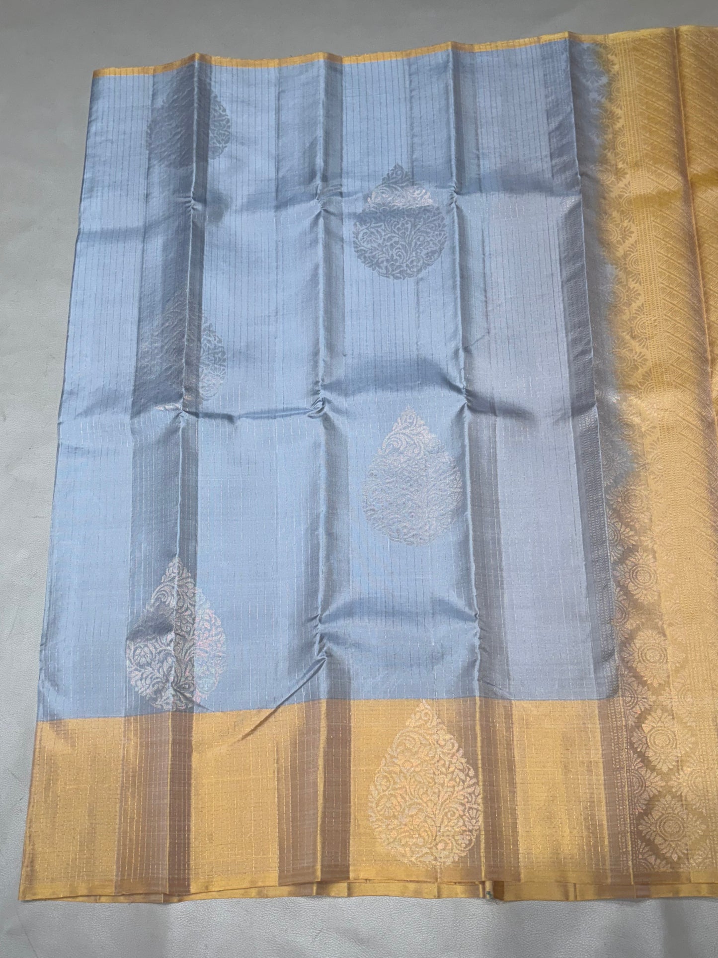 Vaidoori powder blue handloom vaira oosi softsilk saree - Pure silk saree