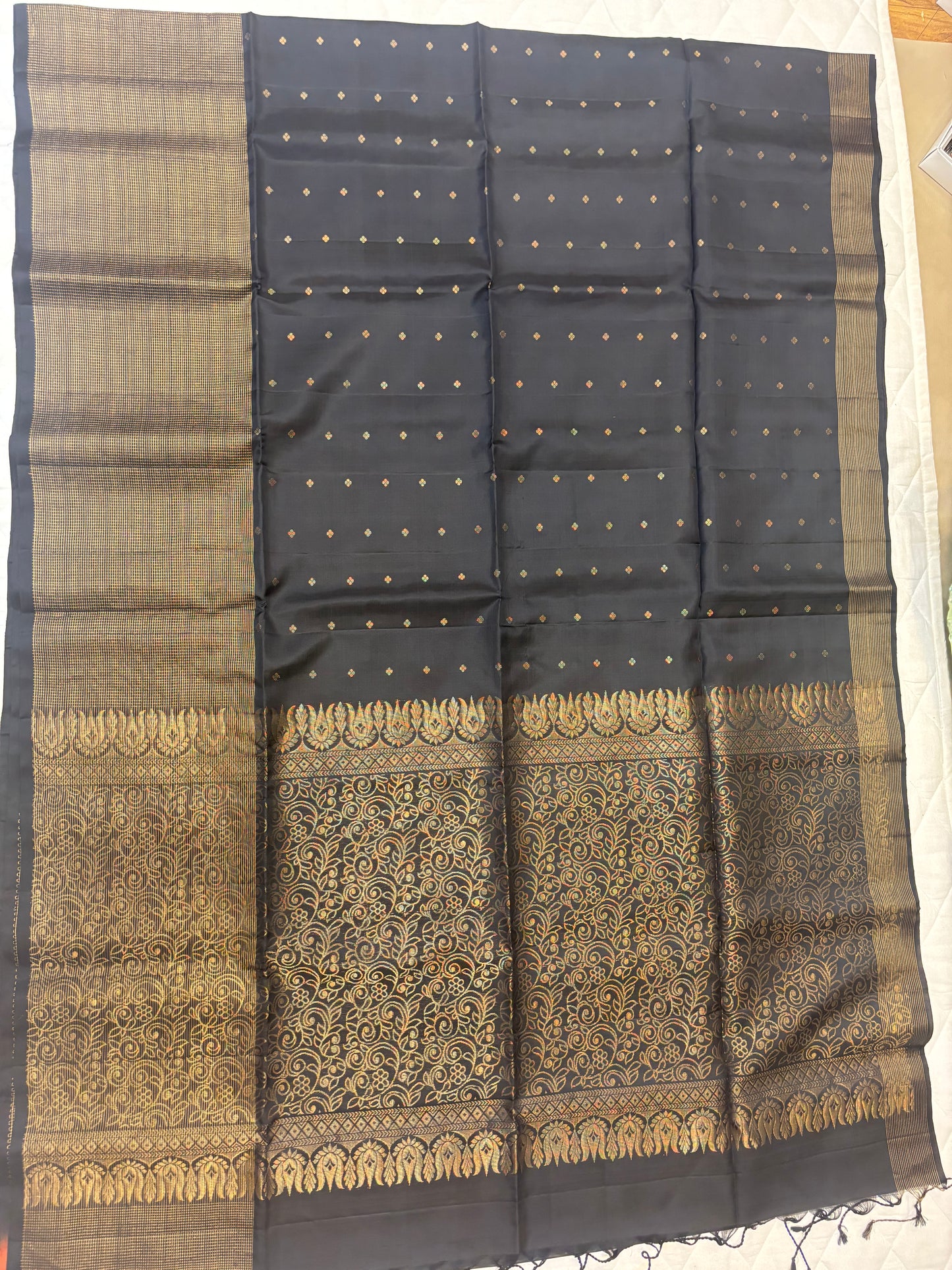 Senmozhi arani Zari Kattam saree - Pure silk saree