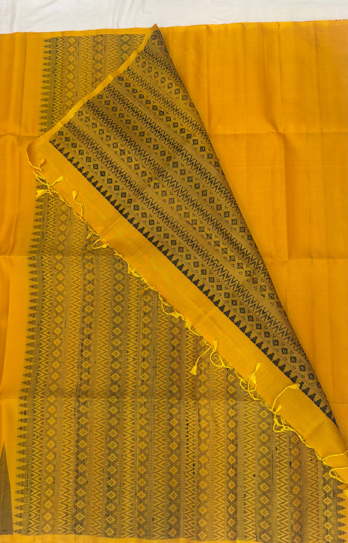 Aavaram handloom softsilk saree - Pure silk saree