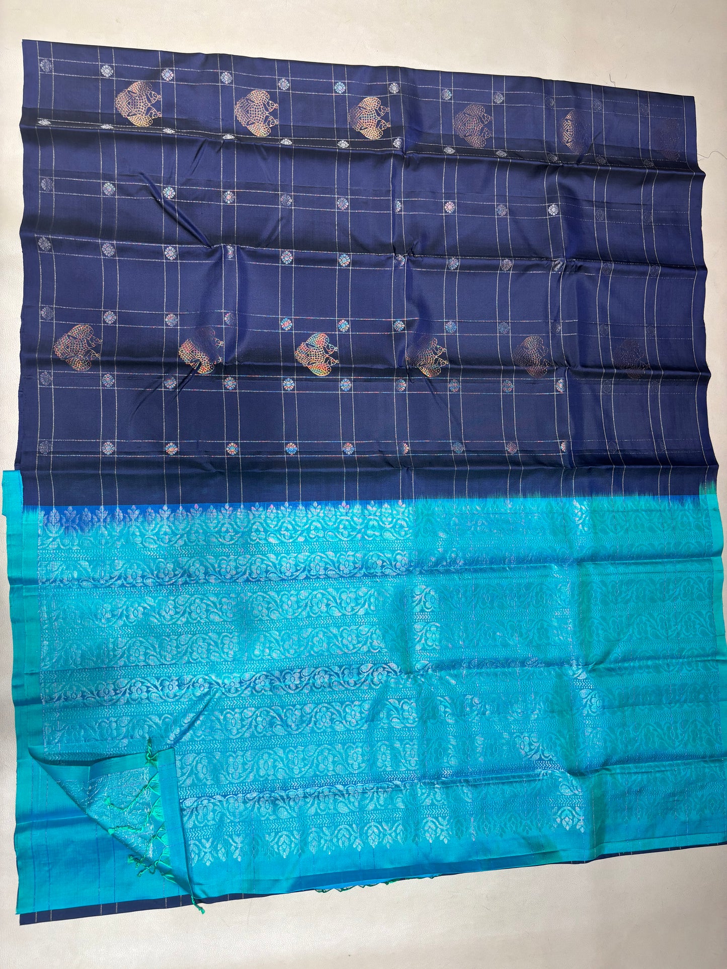 Aimbavi handloom softsilk saree - Pure silk saree-AK1118