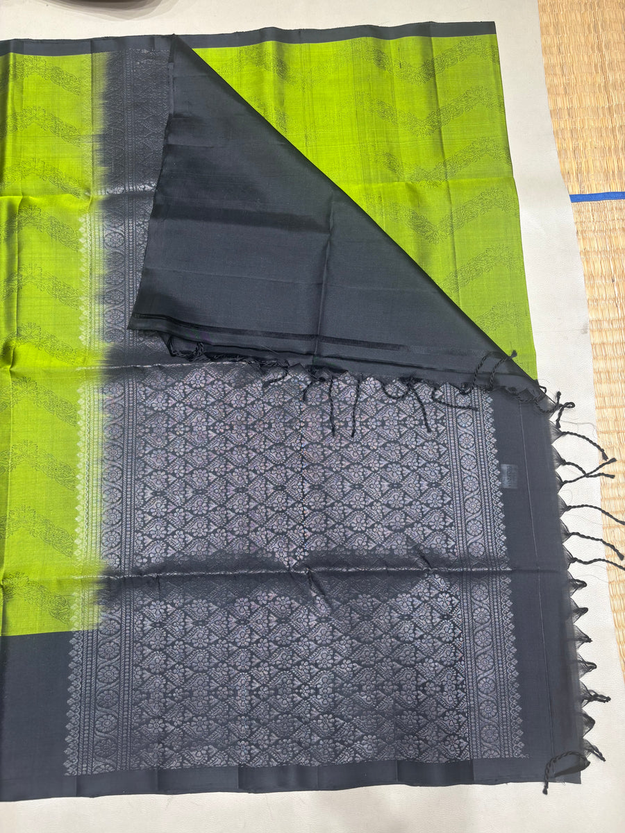 Darika green & black handloom softsilk saree - Pure silk saree