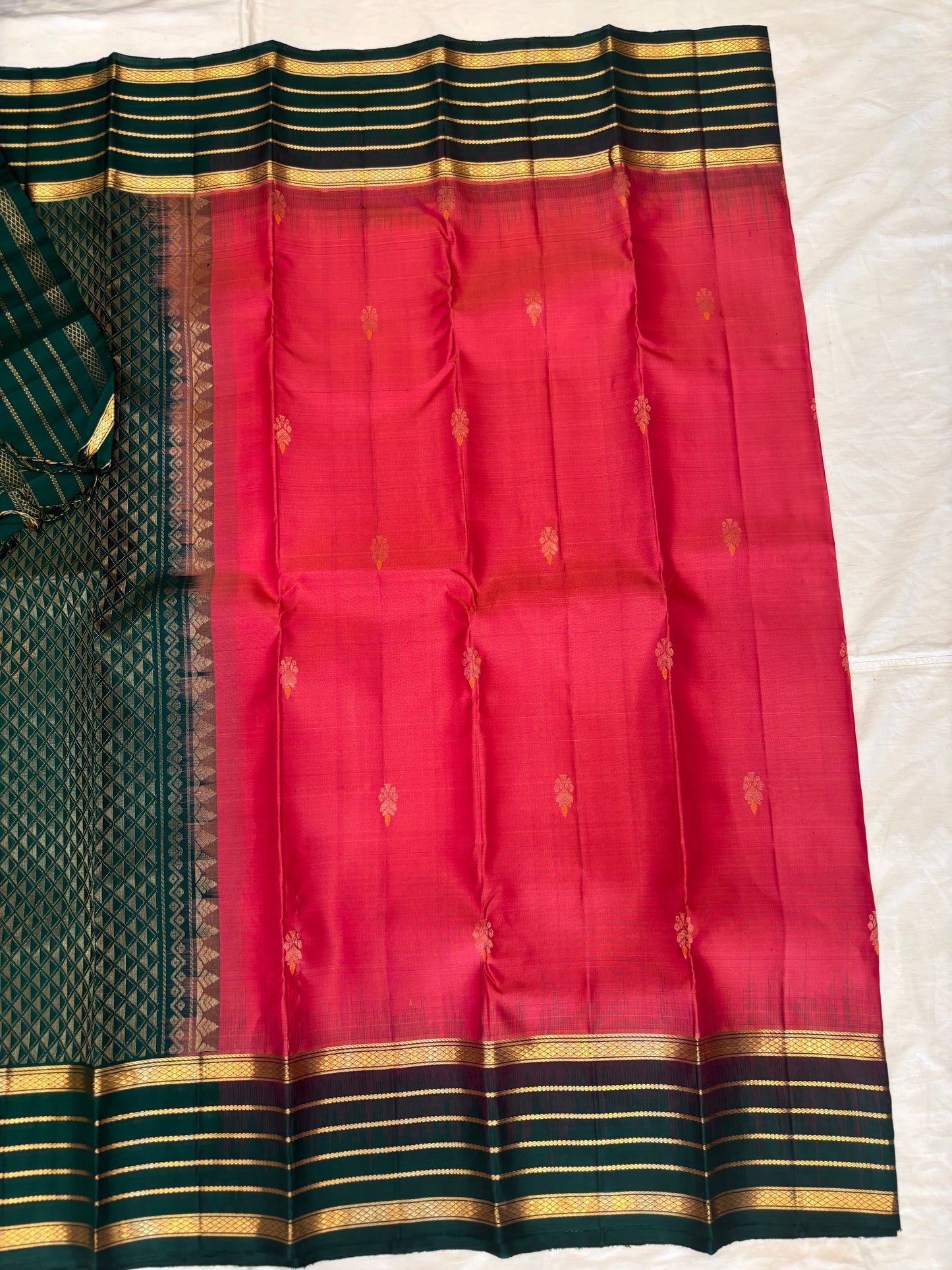 Suhitha pink & bottle green handloom softsilk saree- Pure silk saree-AK1110