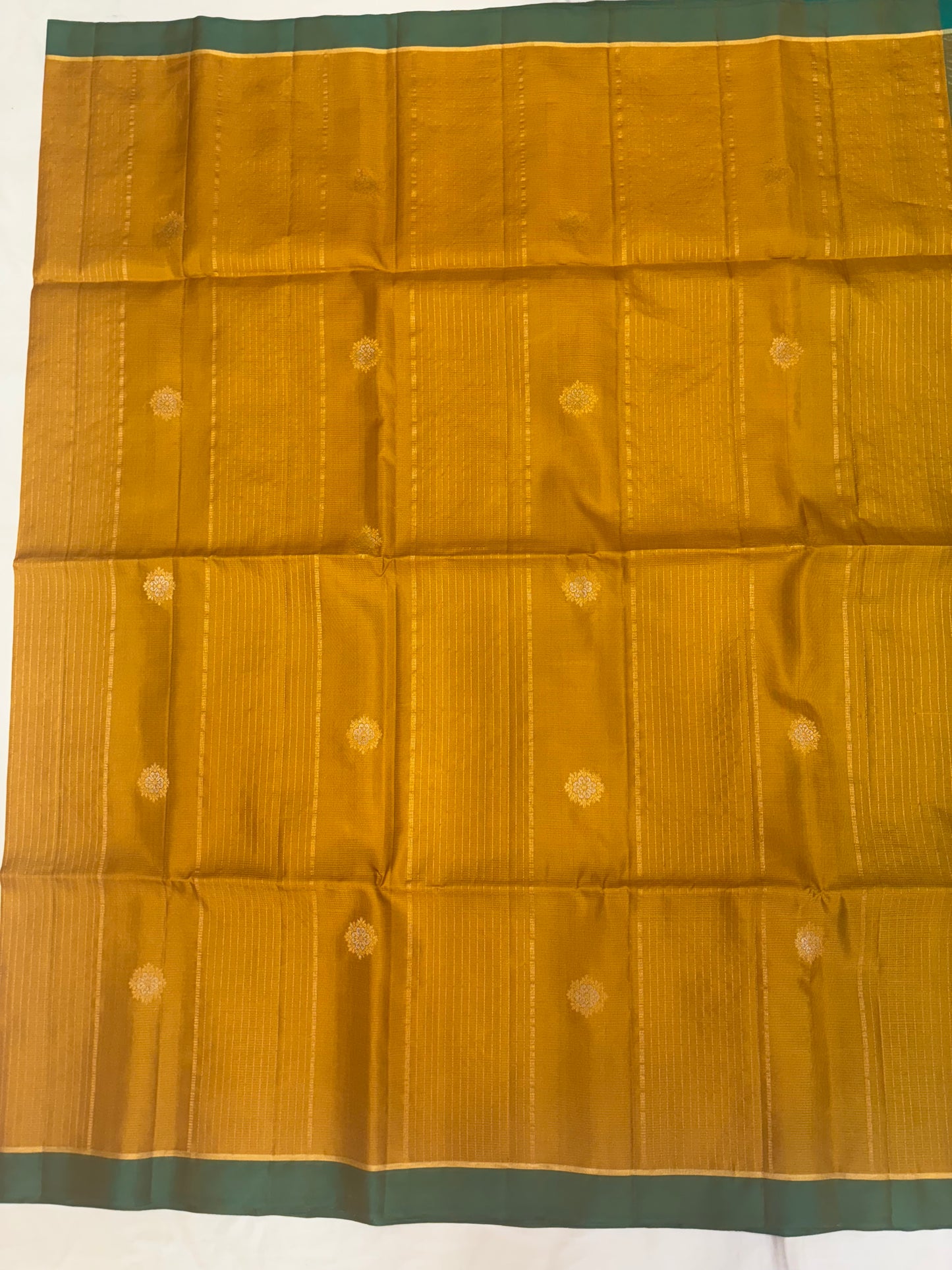 Vezha mustard gold softsilk saree-set8