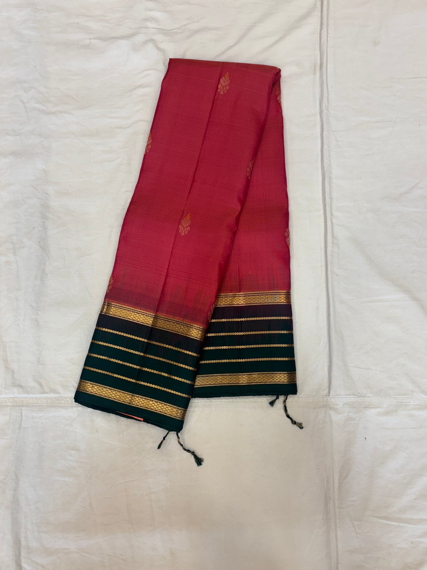 Suhitha pink & bottle green handloom softsilk saree- Pure silk saree-AK1110