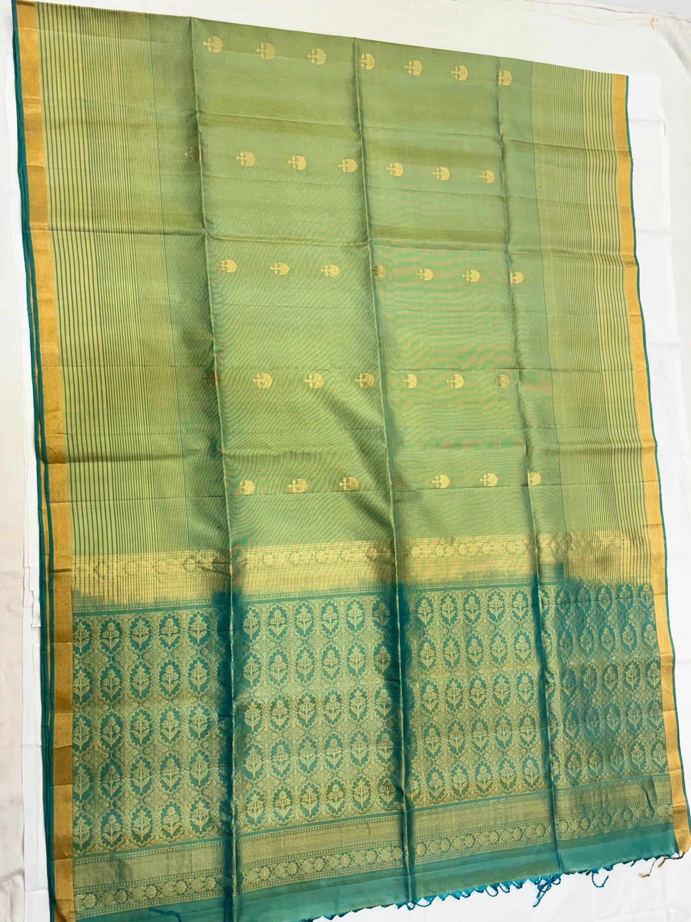Karni handloom softsilk saree - Pure silk saree