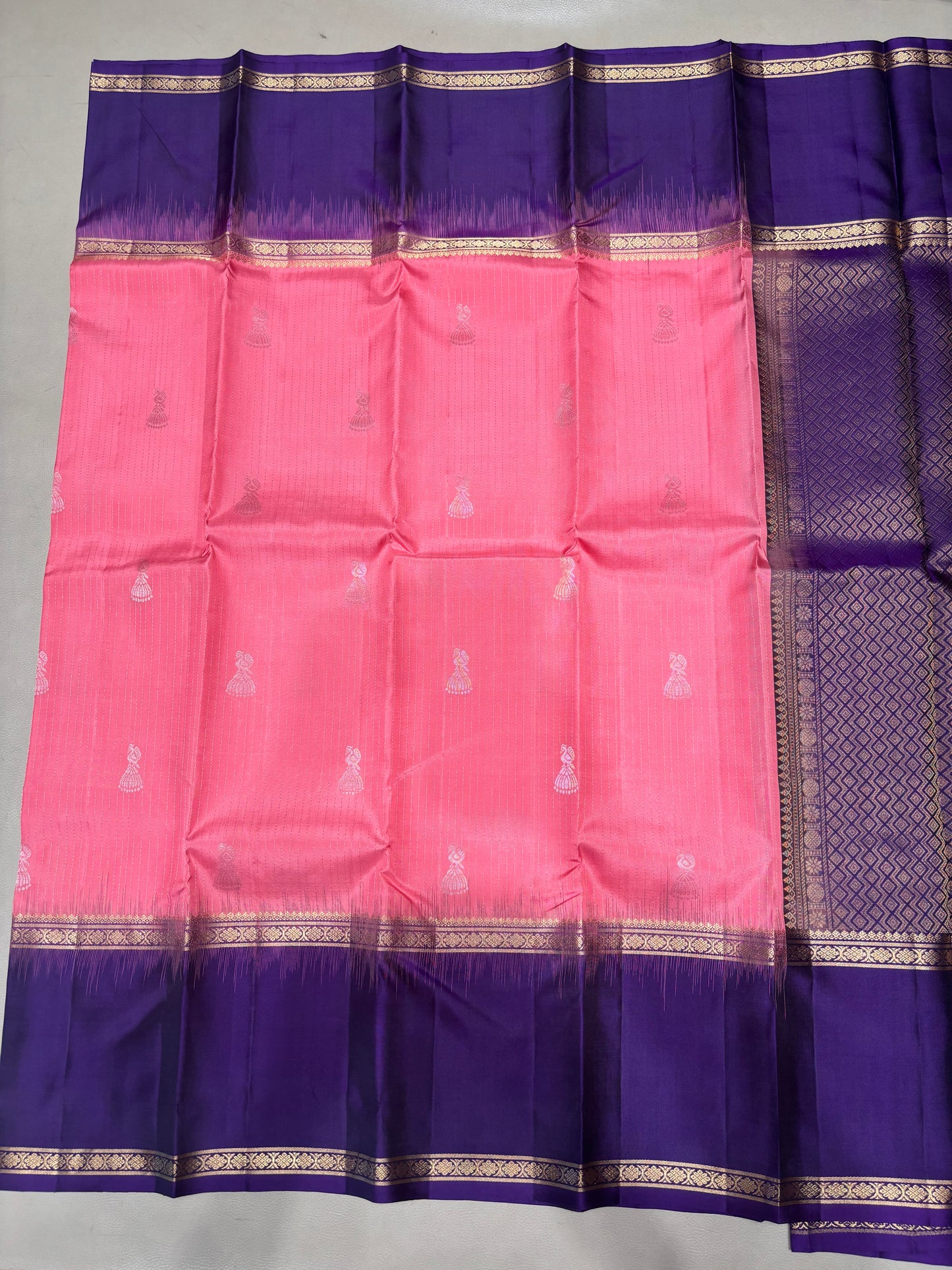 Paruvam pink vaira oosi handloom softsilk saree - Pure silk saree-AK1115