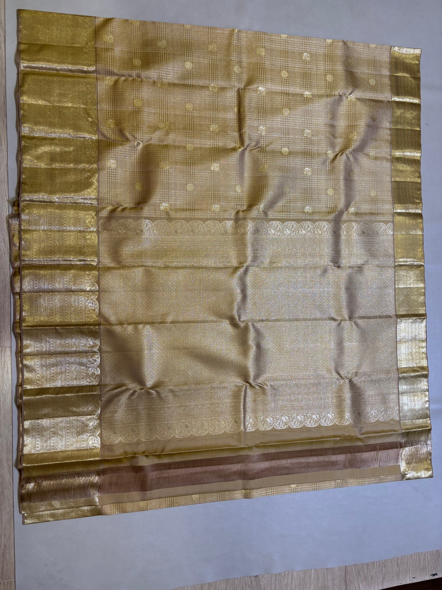 Thangapon Bridal silk saree - Pure silk saree