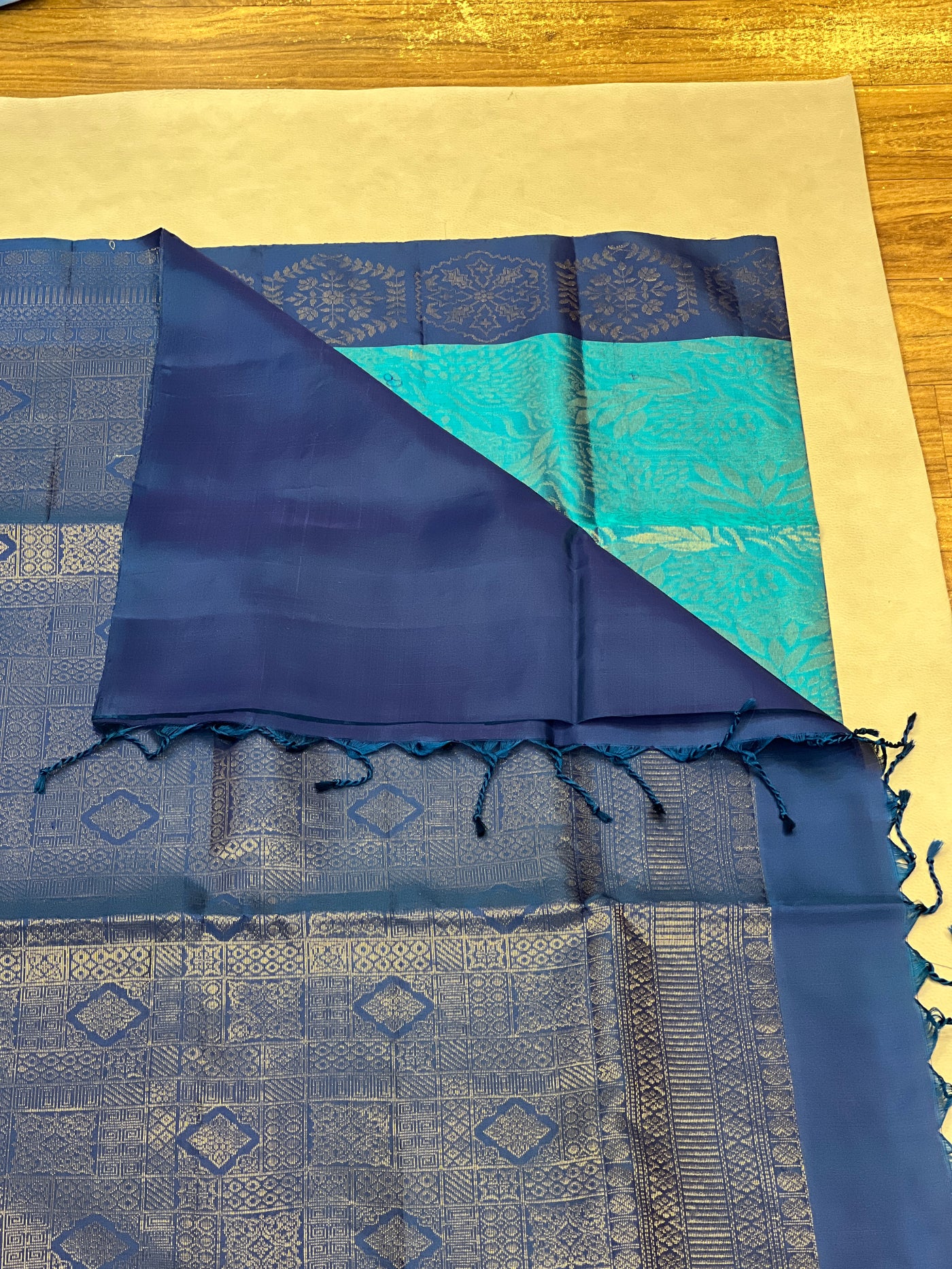 Aparjita all self handloom softsilk saree - Pure silk saree