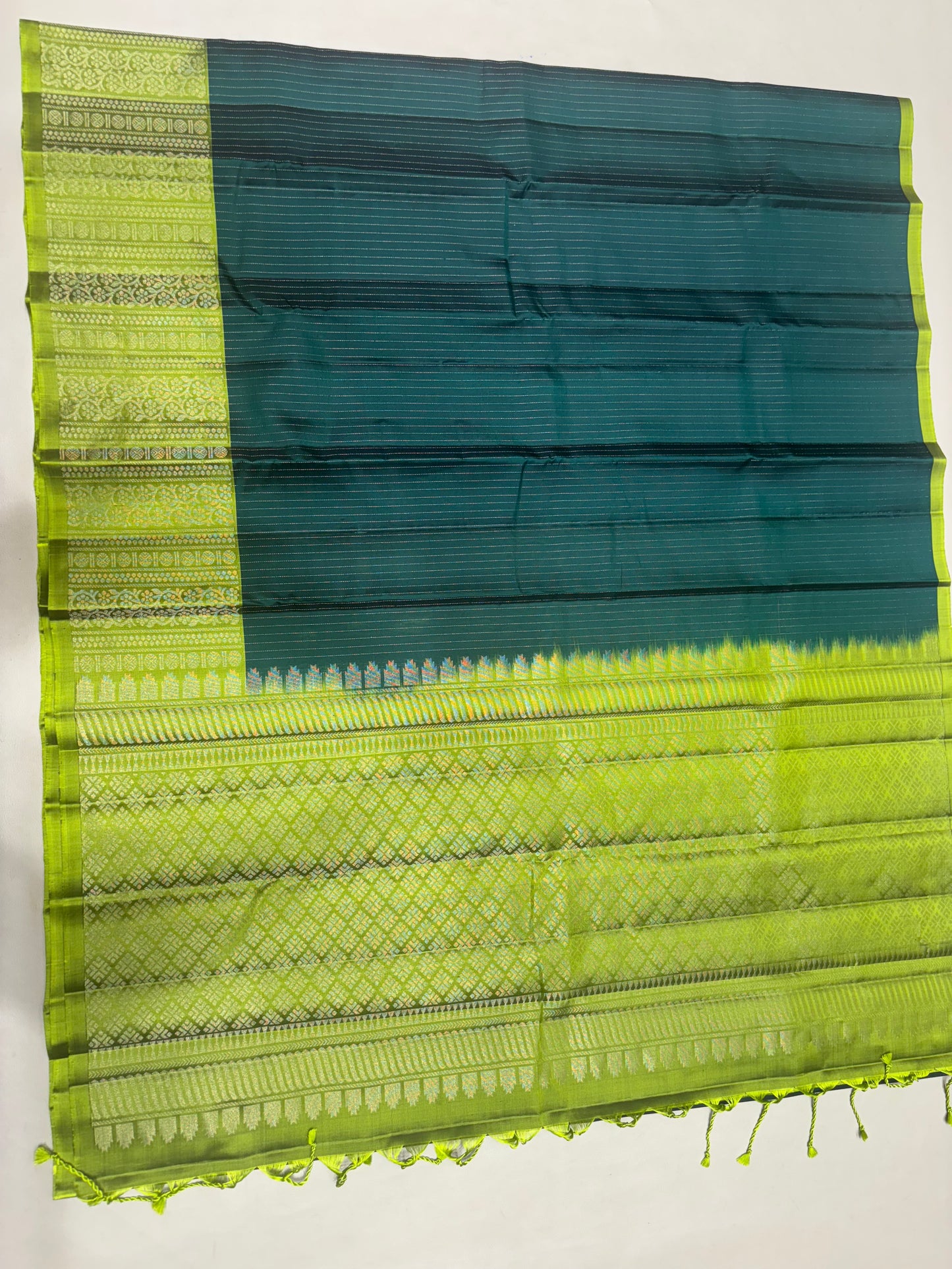 Tanvi bottle green softsilk saree - Vaira oosi design - Pure silk saree