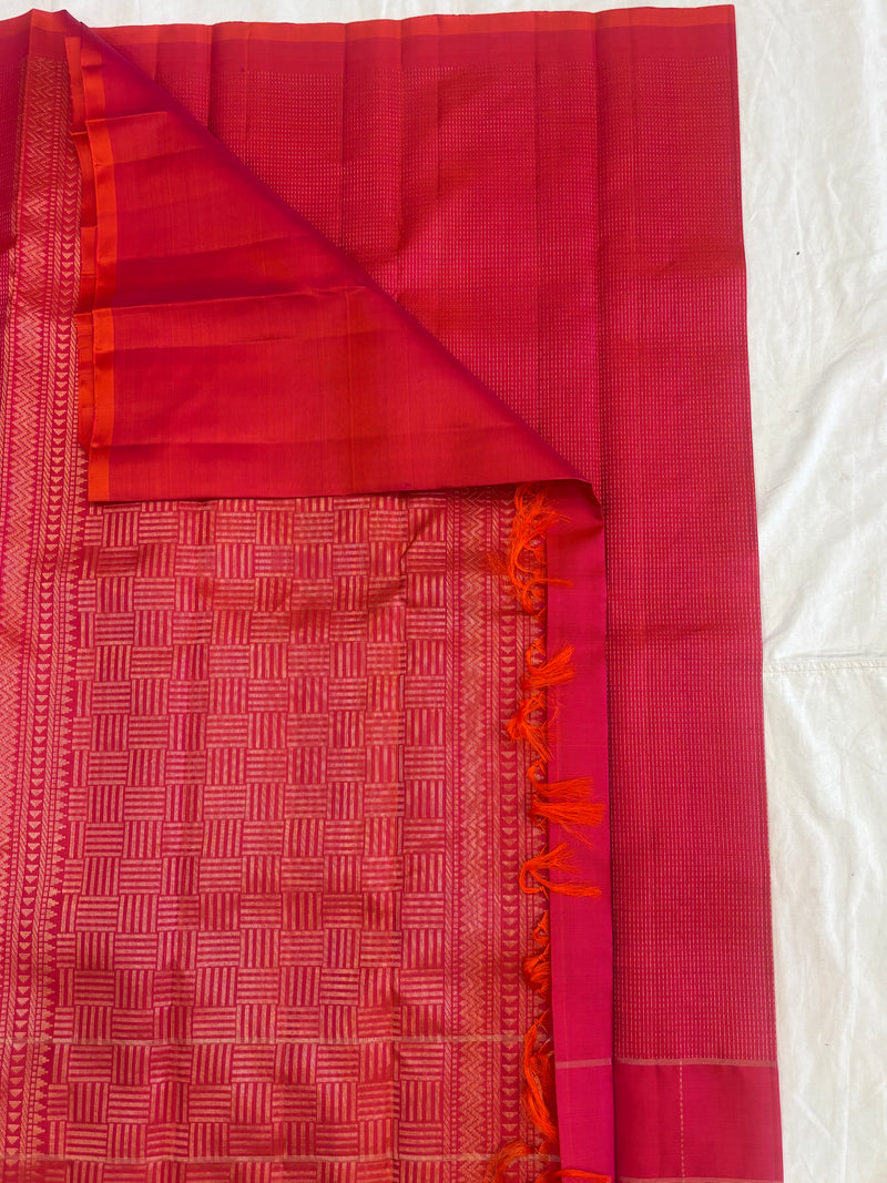 Pranavi temple border red handloom softsilk saree - Pure silk saree