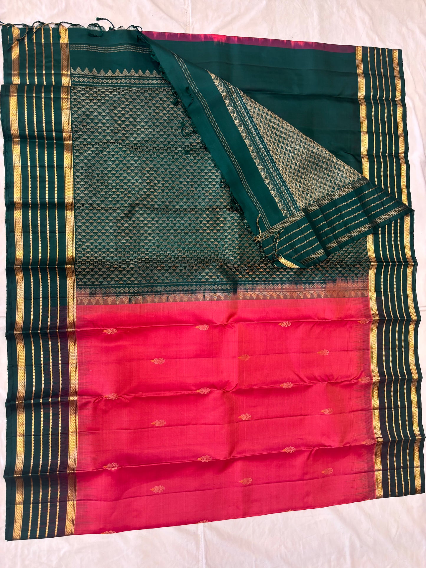 Suhitha pink & bottle green handloom softsilk saree- Pure silk saree-AK1110