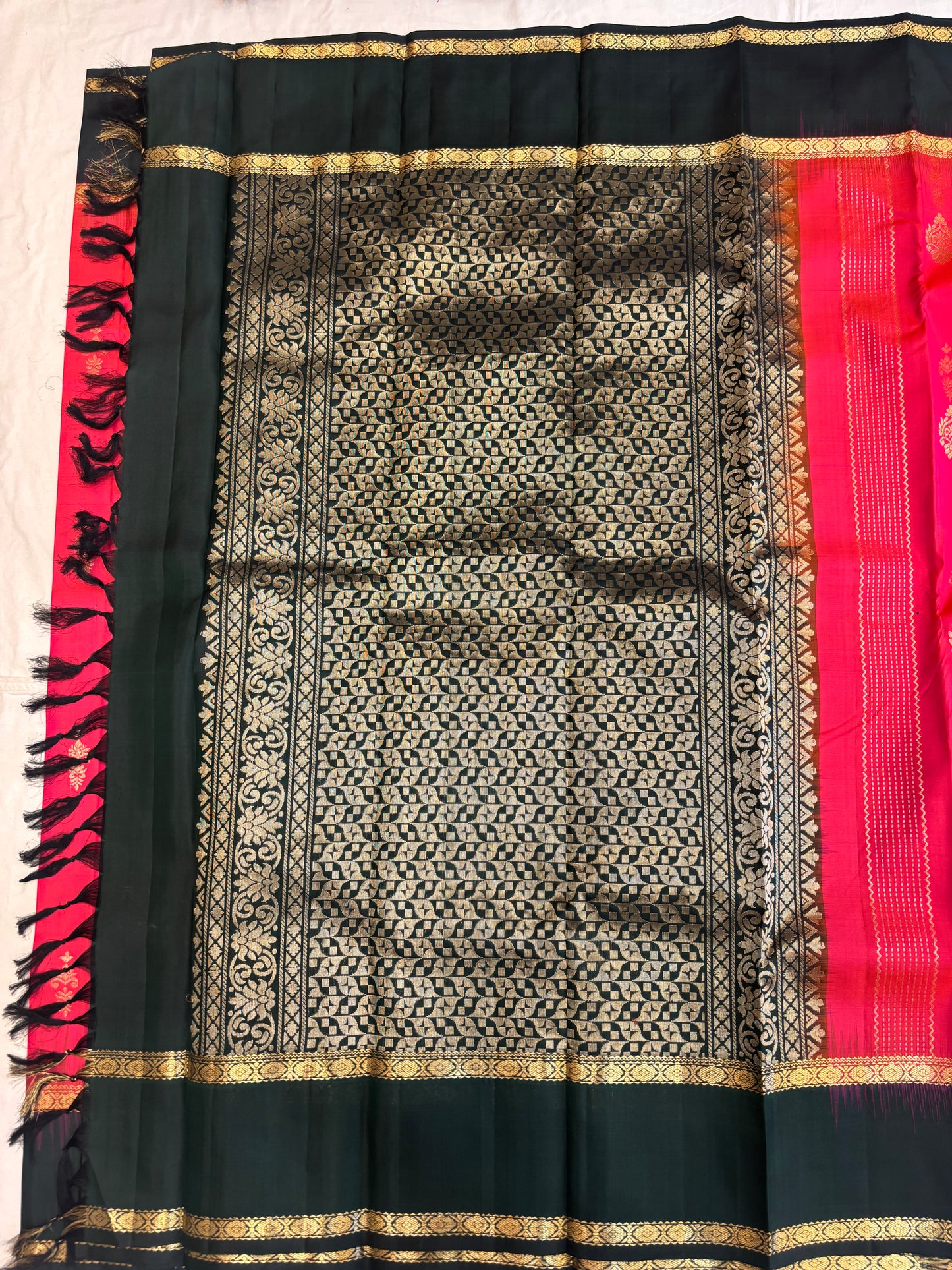 Vandhana handloom softsilk saree - Pure silk saree