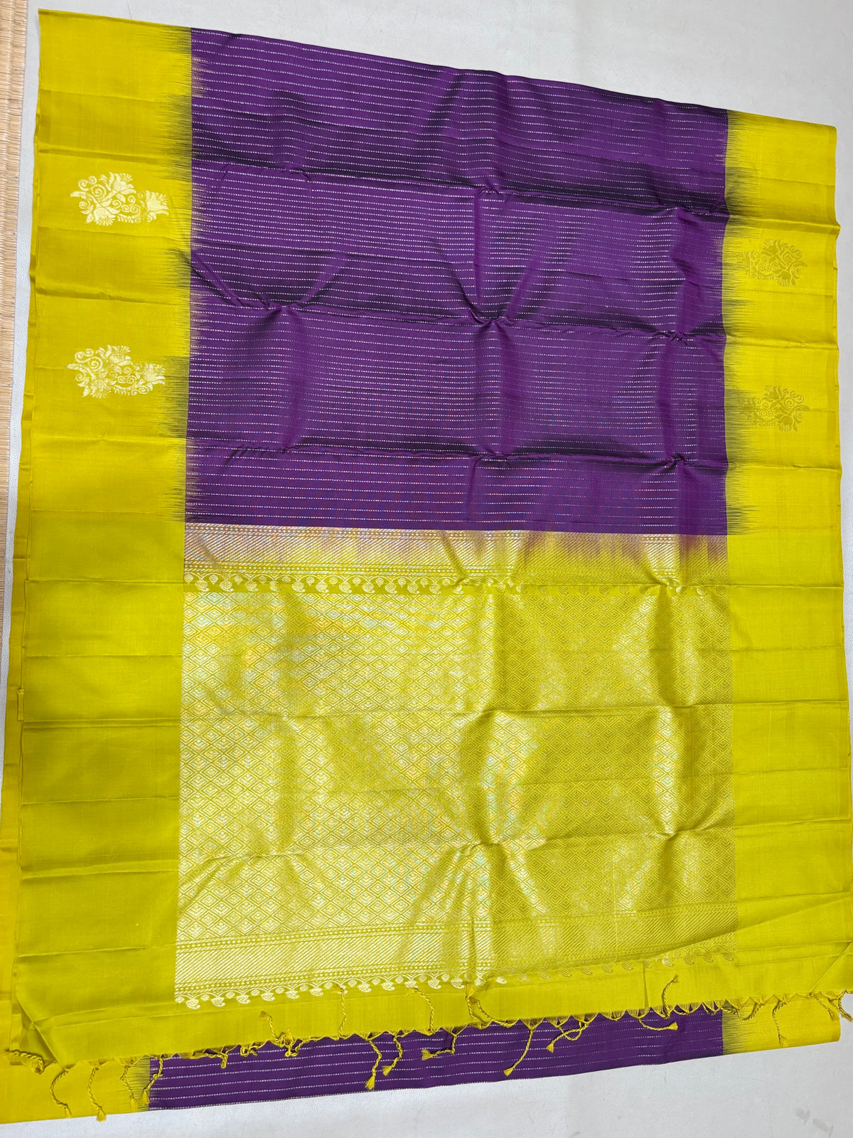 Aneesha handloom softsilk saree - Pure silk saree