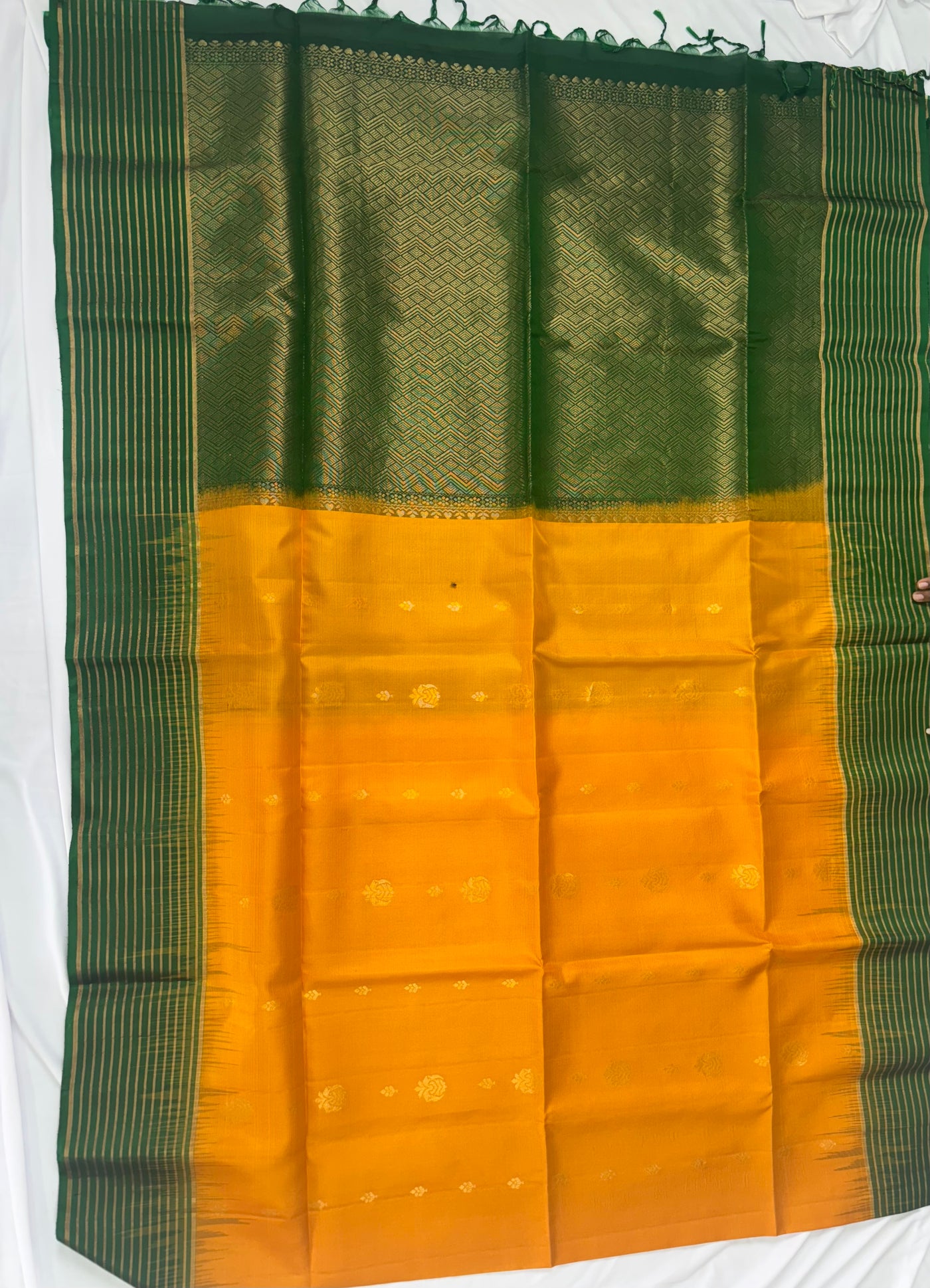 Elumichi handloom softsilk saree - Pure silk saree