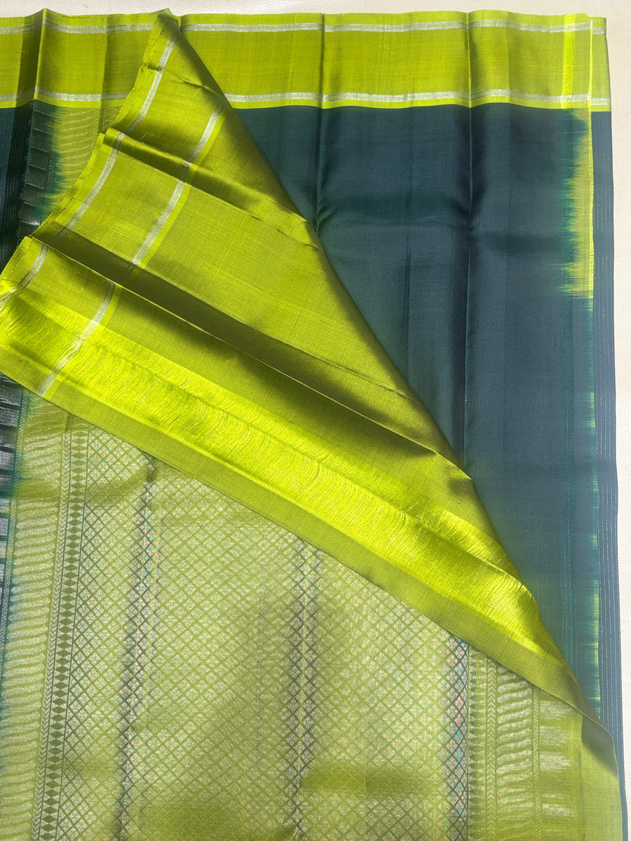 Yashika vaira oosi handloom softsilk saree - Pure silk saree