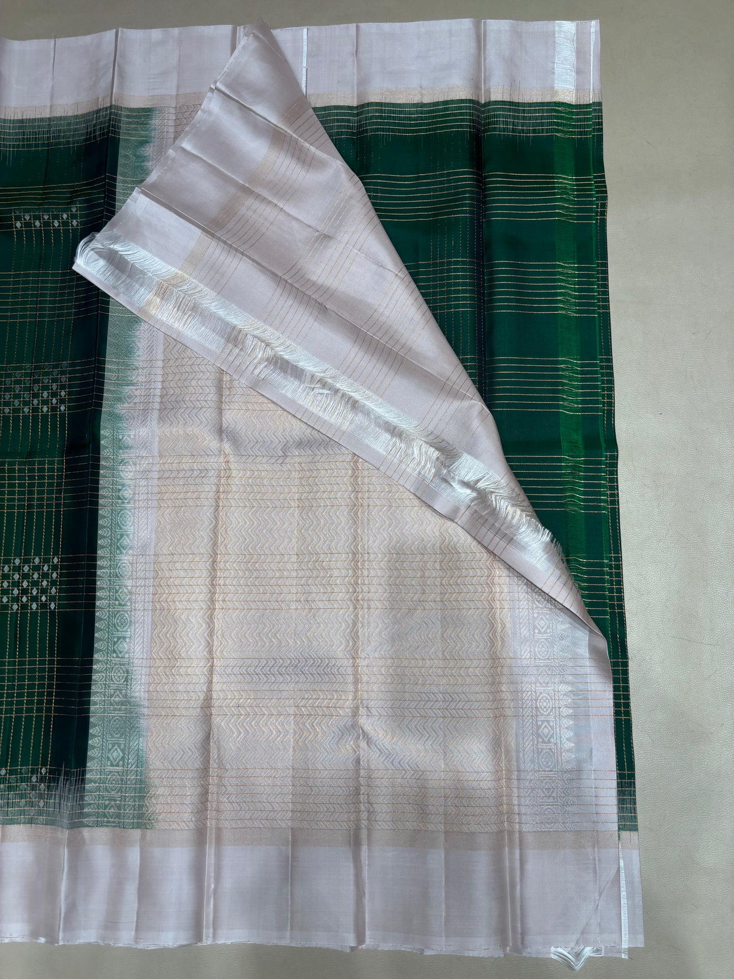 Elakkiyam handloom softsilk saree - Pure silk saree-AK1118