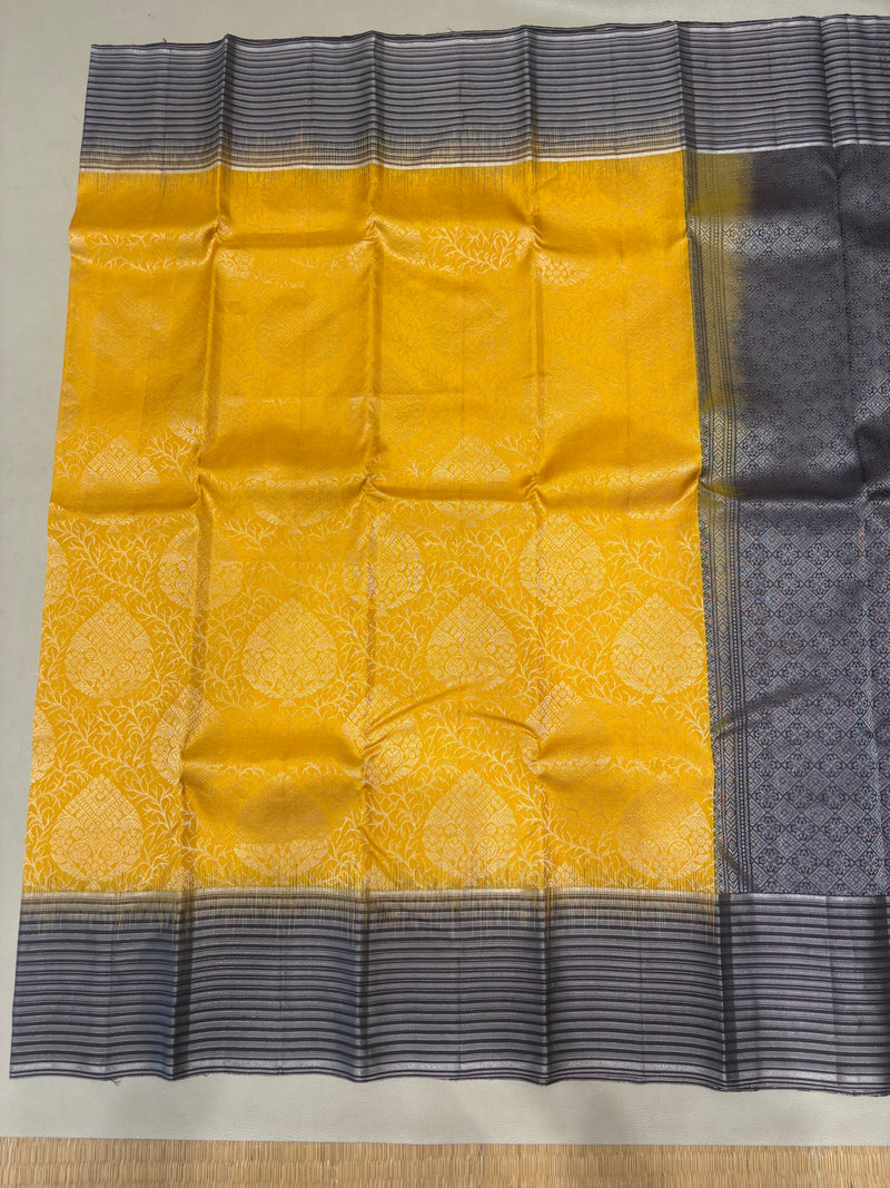 Riyanvi handloom softsilk saree- Pure silk saree- all self contrast - ASC1101