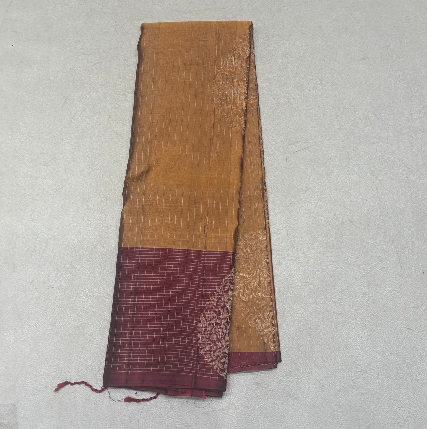 Vaidoori gold & maroon handloom softsilk saree - Vaira oosi design - Pure silk saree