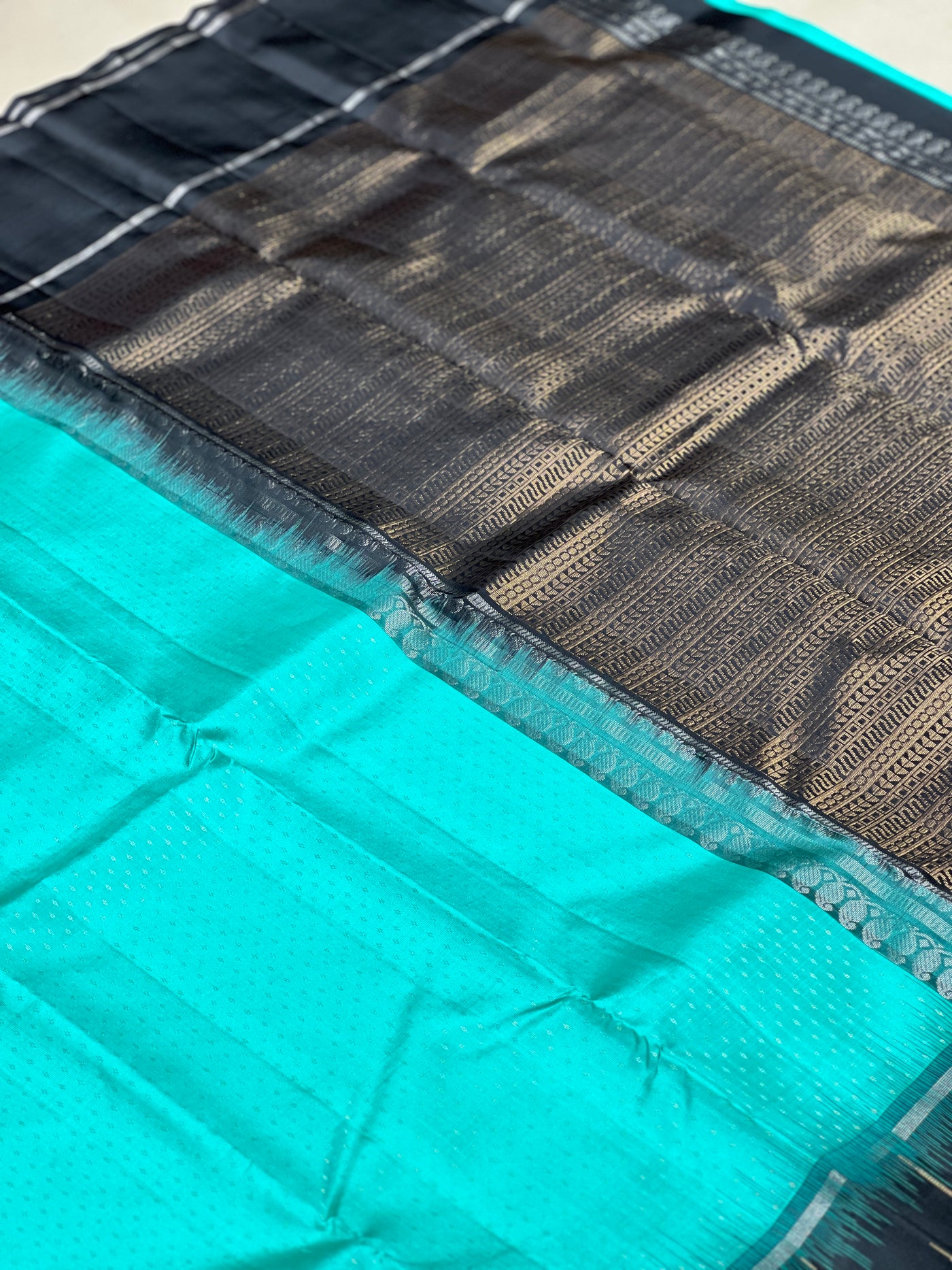 Thanimayil handloom softsilk saree - Pure silk saree-AV103