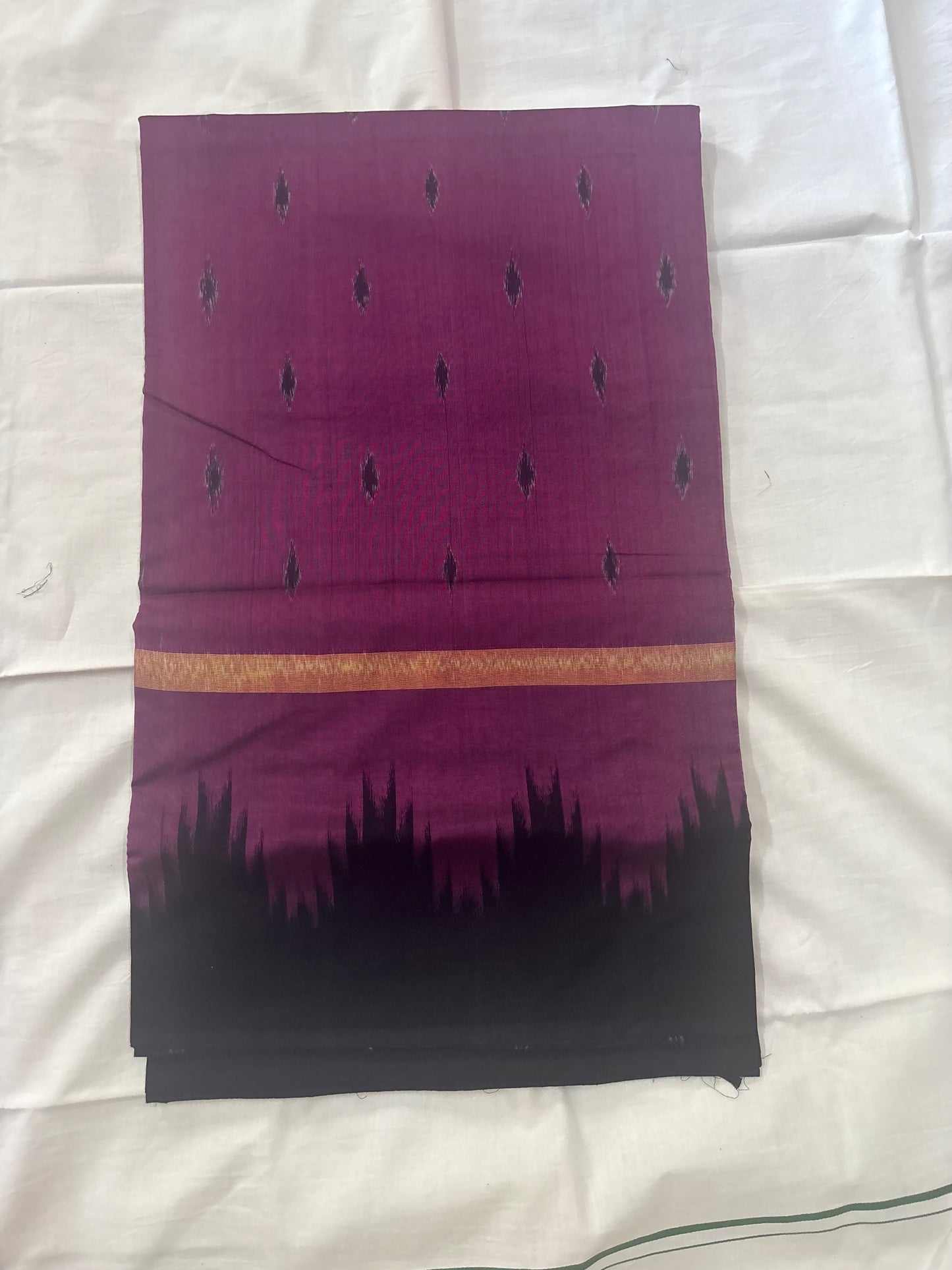 Nivila handloom Chettinad pure cotton saree with temple border - no blouse