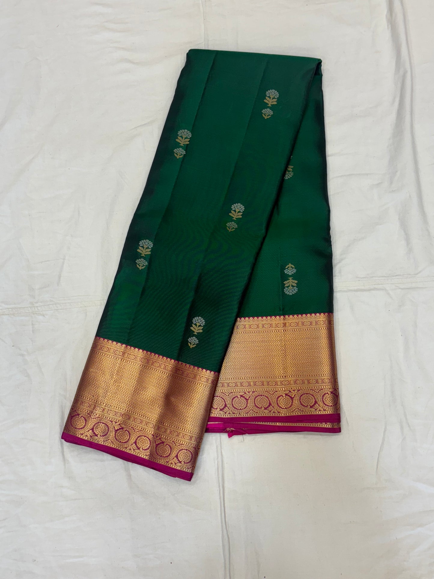 Vaagai handloom softsilk saree - Pure silk saree