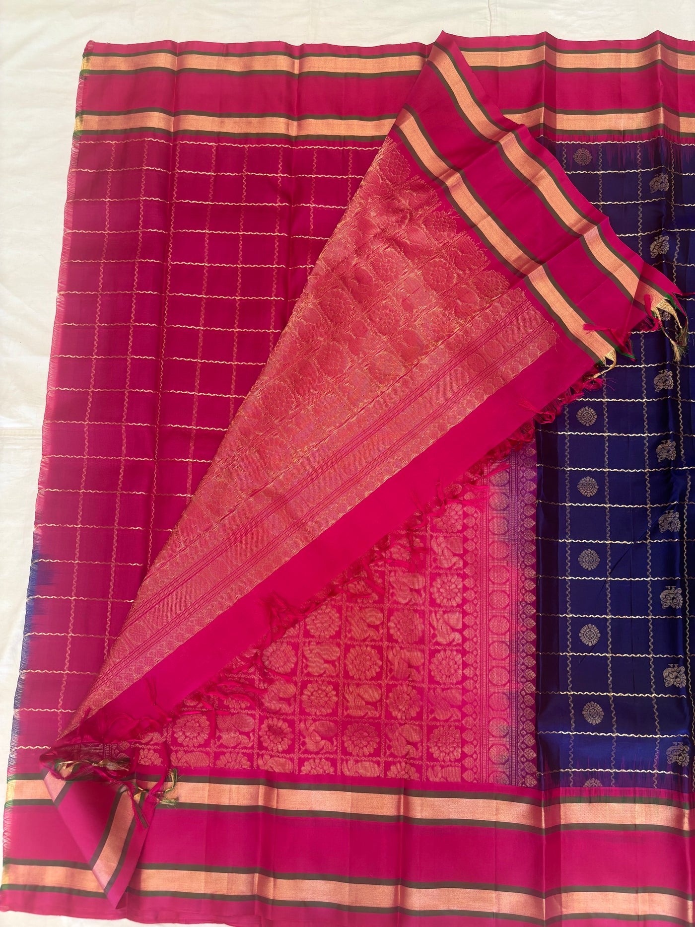 Yagnika handloom softsilk saree - Pure silk saree