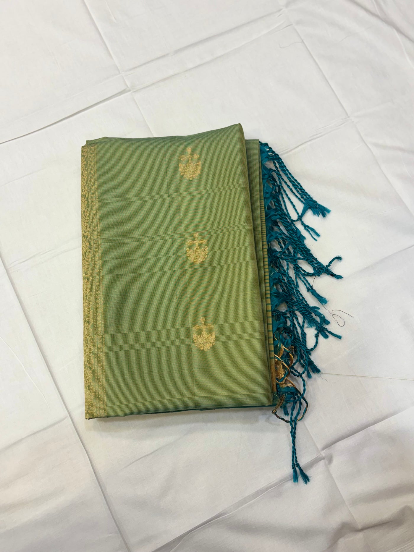 Karni handloom softsilk saree - Pure silk saree