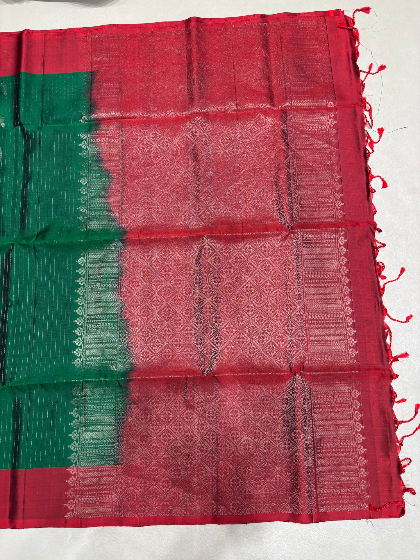 Paari green & red handloom softsilk saree - Pure silk saree