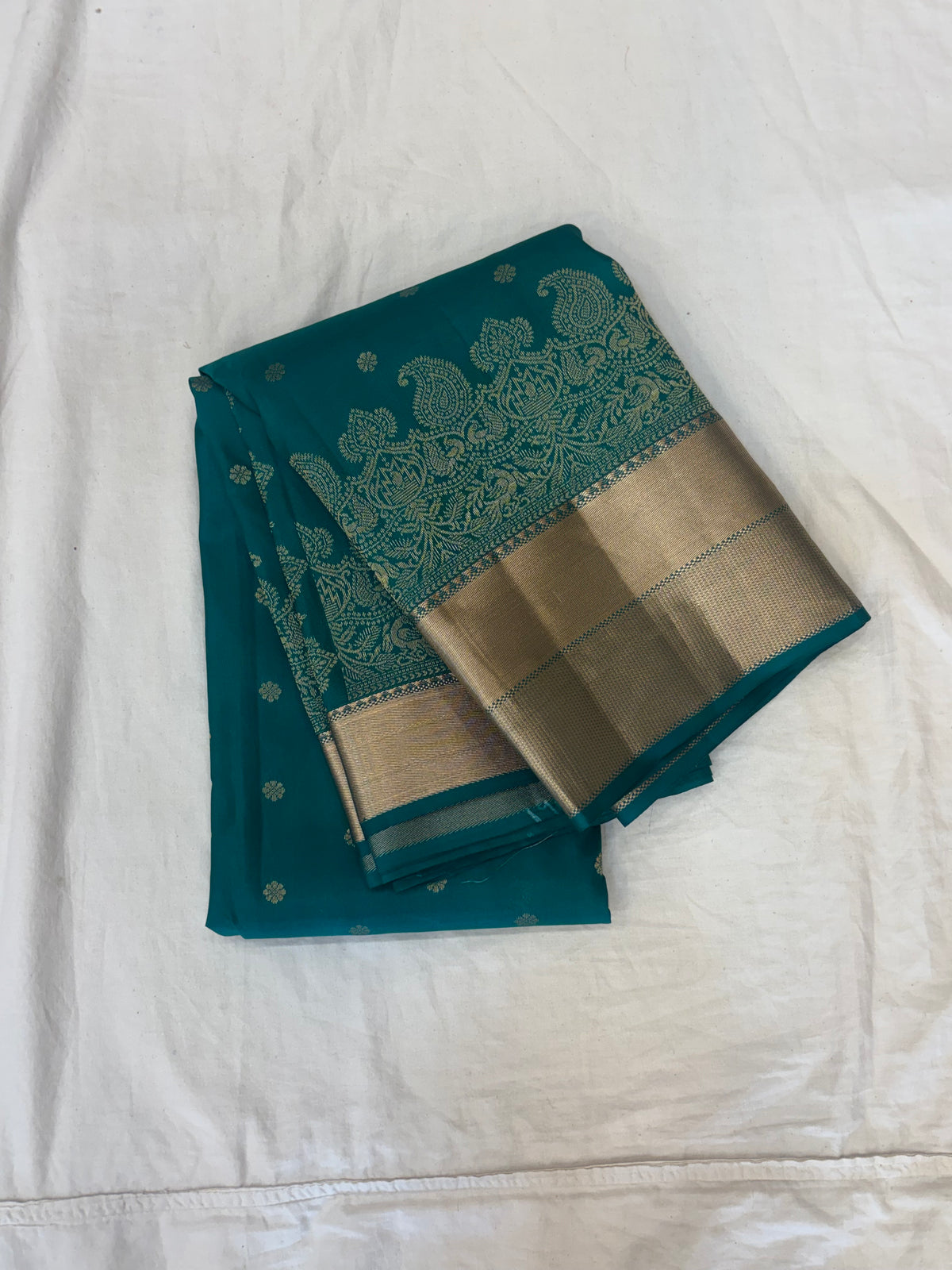 Ezhili handloom softsilk saree - Pure silk saree