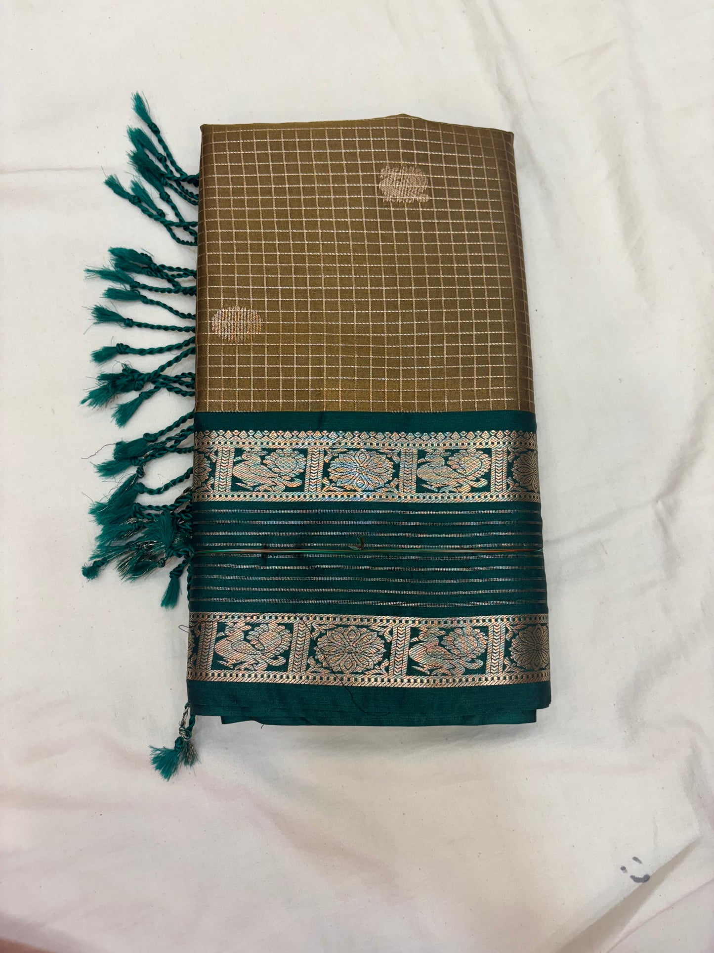 Royana semi softsilk saree