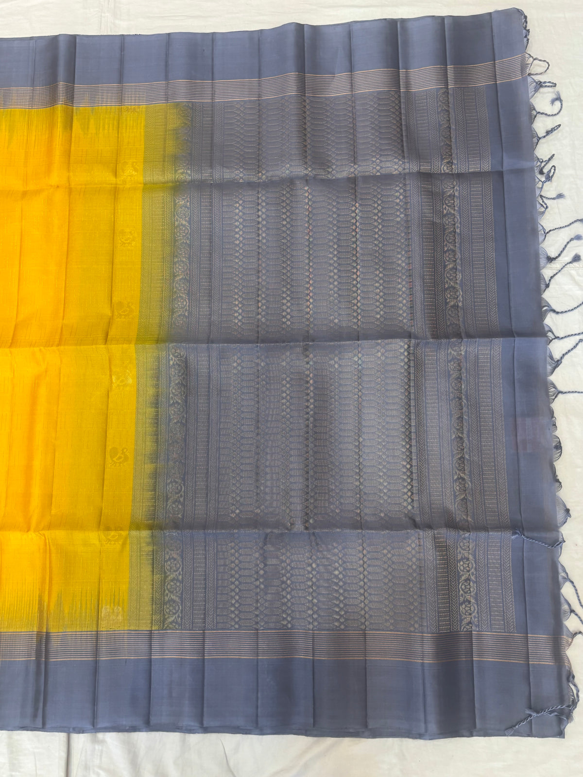 Charvima handloom softsilk saree - Pure silk saree