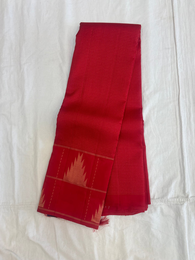 Pranavi temple border red handloom softsilk saree - Pure silk saree