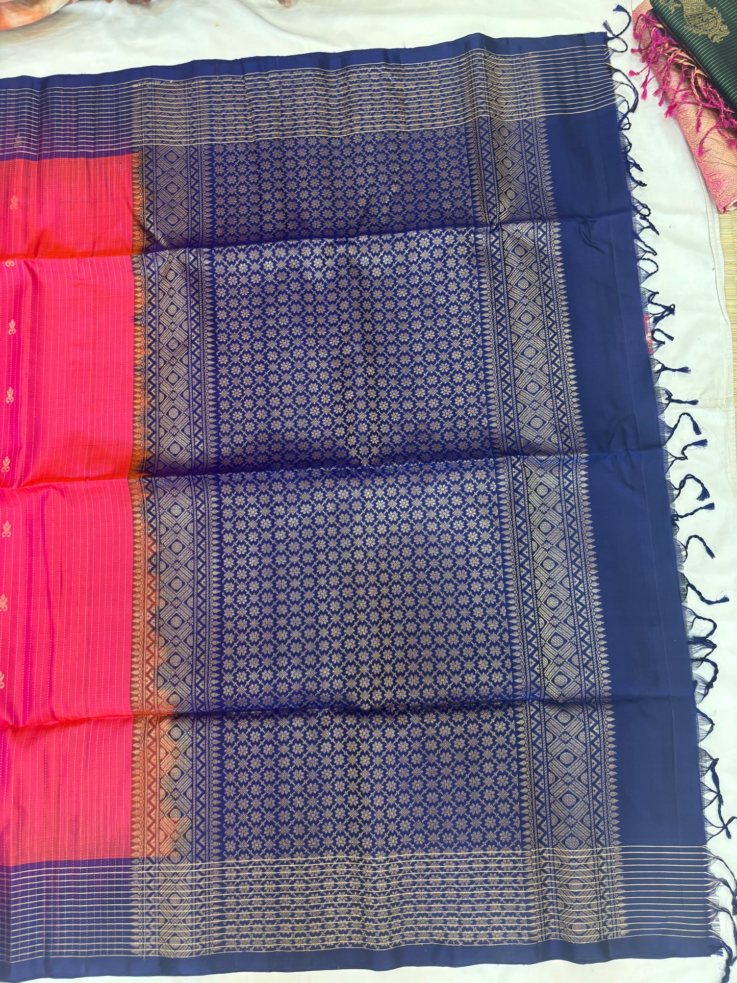 Vasvi handloom softsilk saree - Pure silk saree-set12