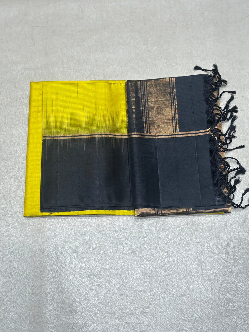 Vamika radium green & black handloom softsilk saree - Pure silk saree- contrast color