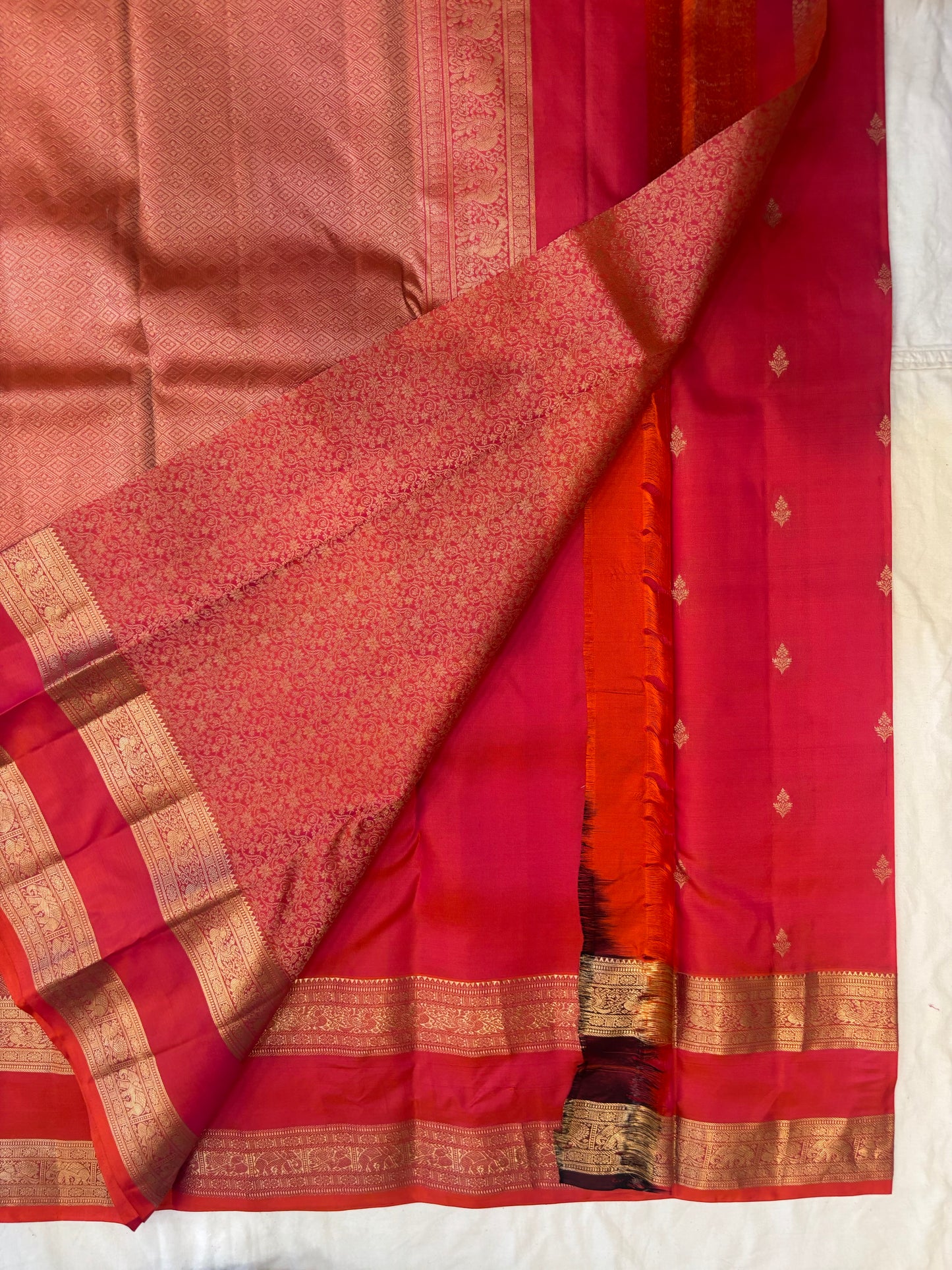 Saindhavi handloom softsilk saree - Pure silk saree