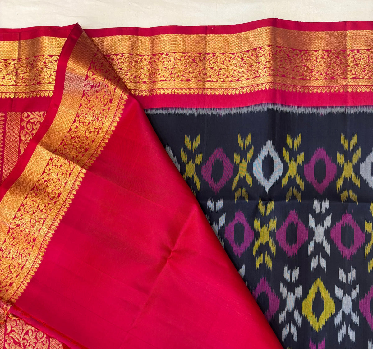Irava handloom softsilk saree - Pochampally design