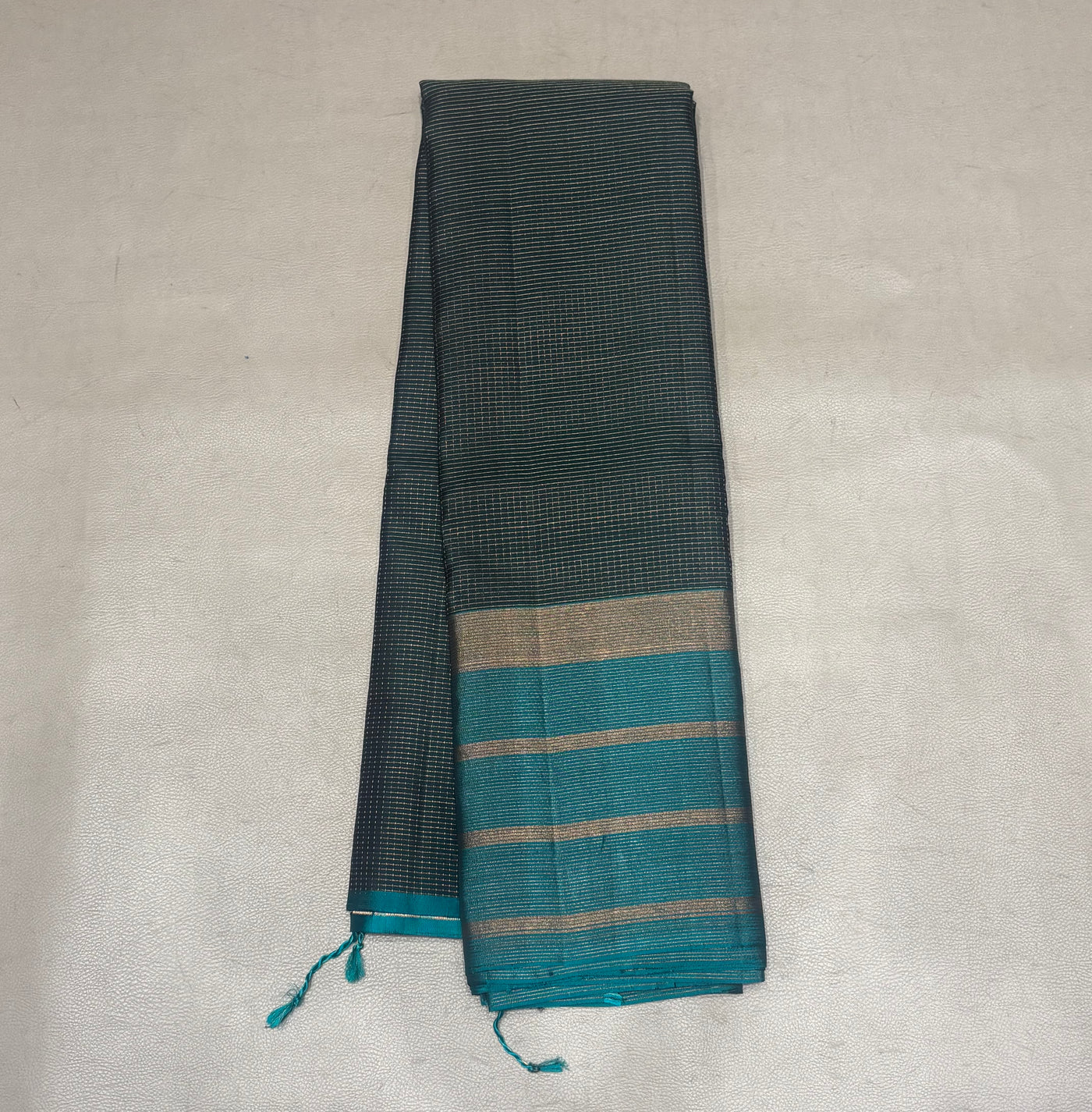 Ranjani micro checked bottle green handloom softsilk saree - Pure silk saree