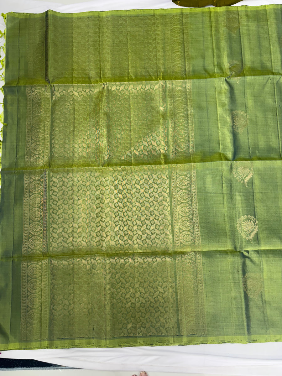 Vandhana handloom softsilk saree - Pure silk saree