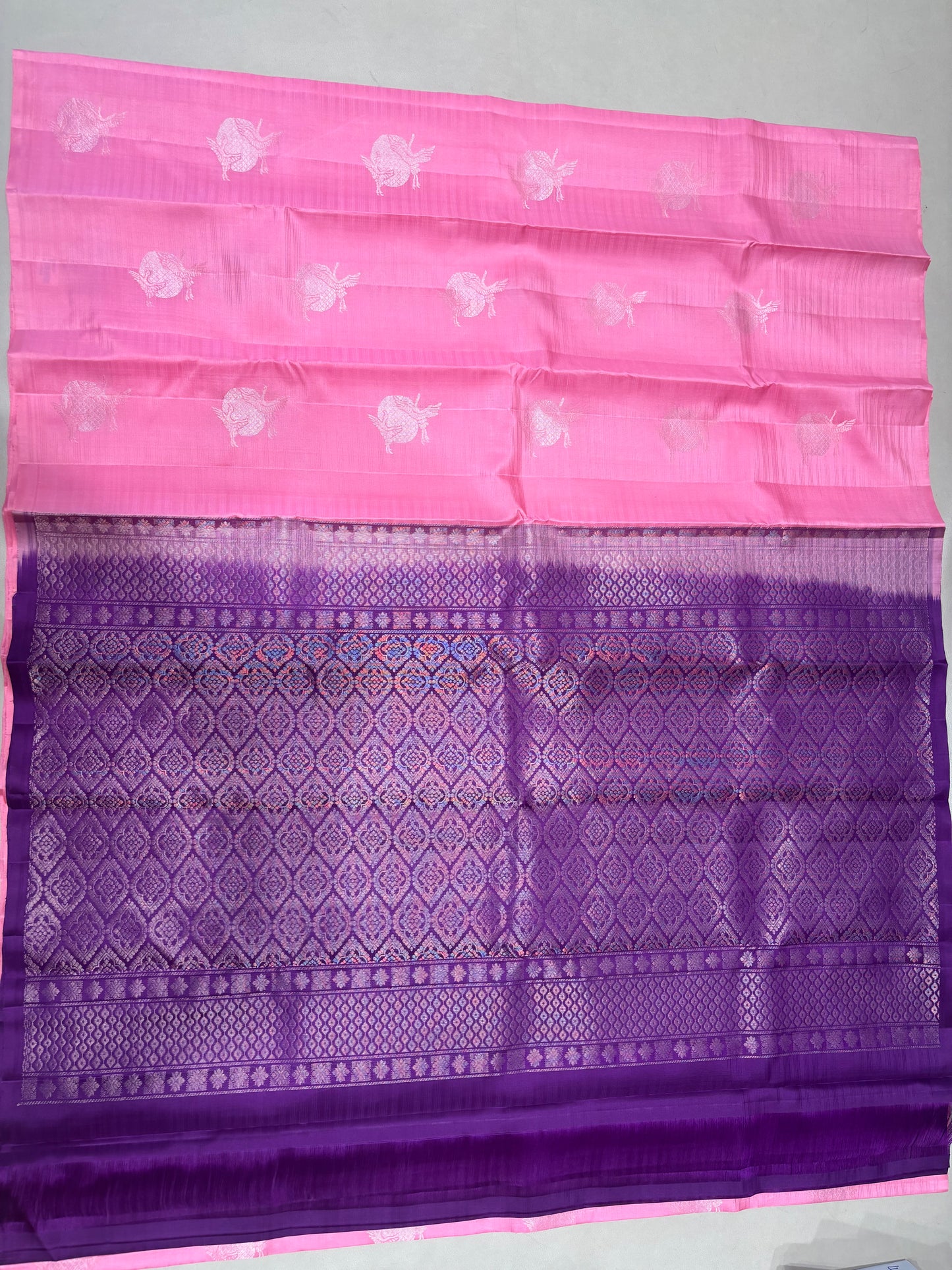 Izhana handloom softsilk saree - Pure silk saree