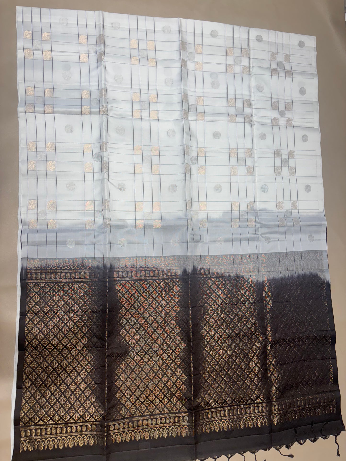 Shalini white & dark brown handloom softsilk saree - Pure silk saree-set14