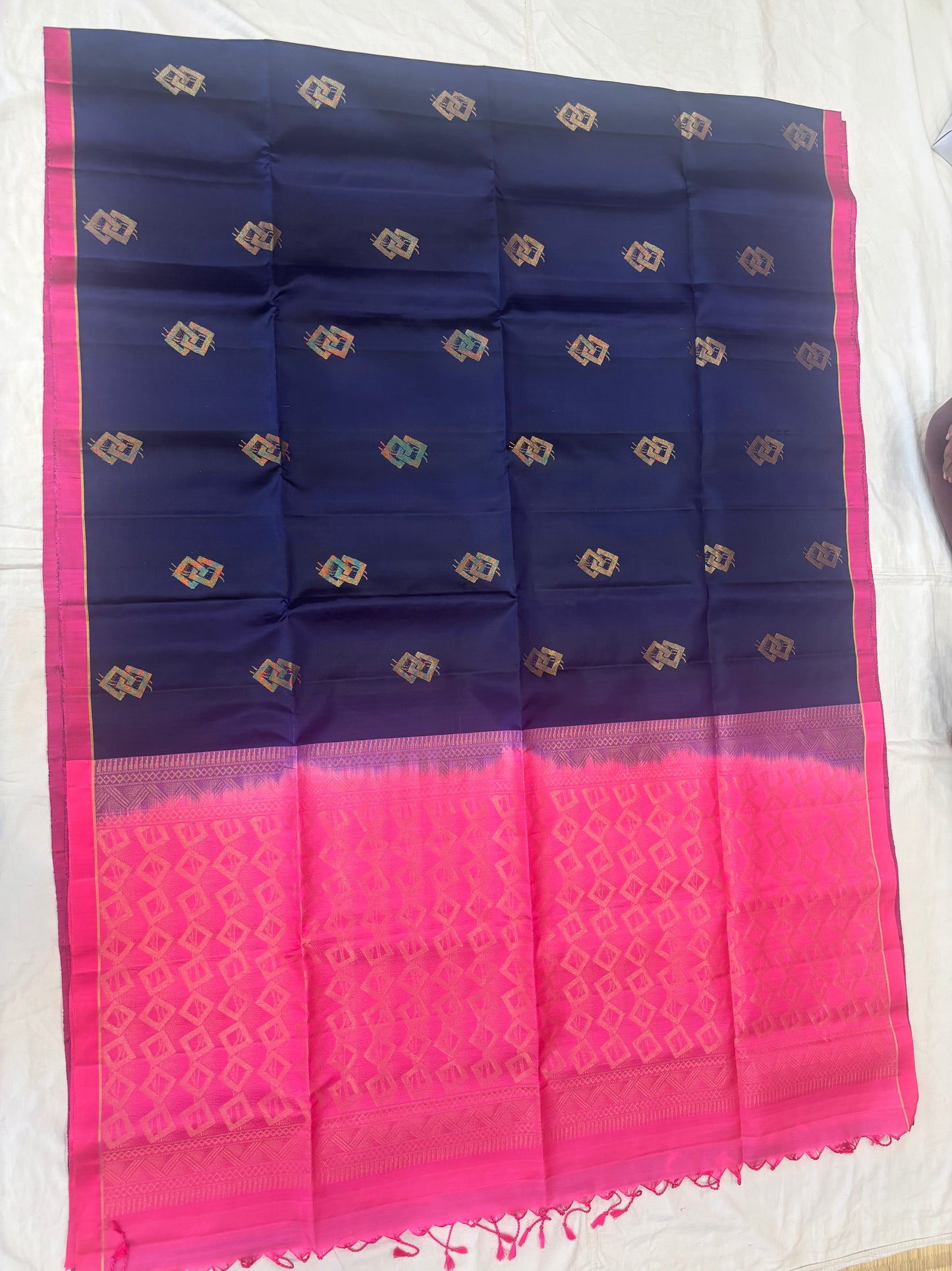 Niral handloom softsilk saree - Pure silk saree